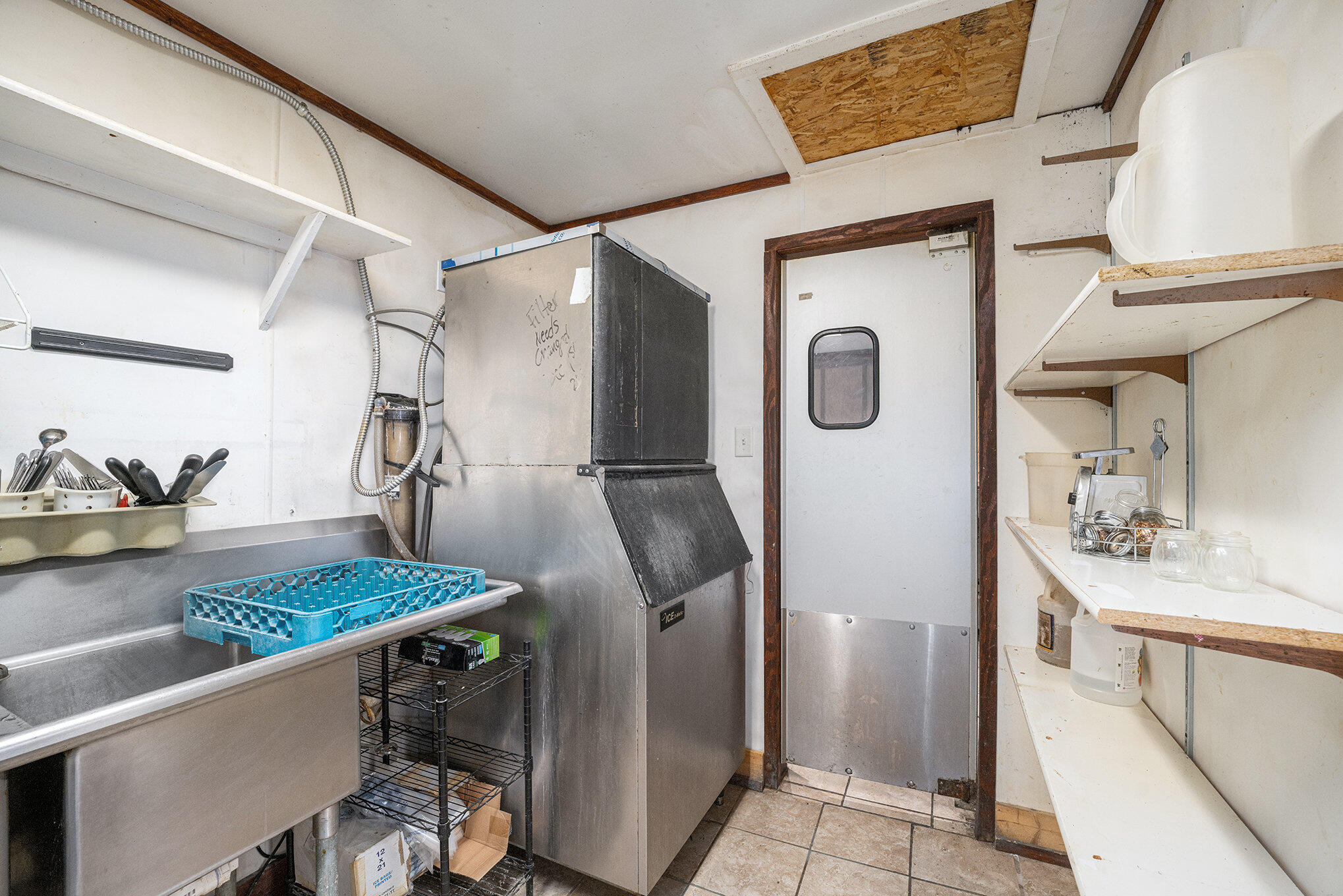 105 N Van Buren Street Property Photo 19