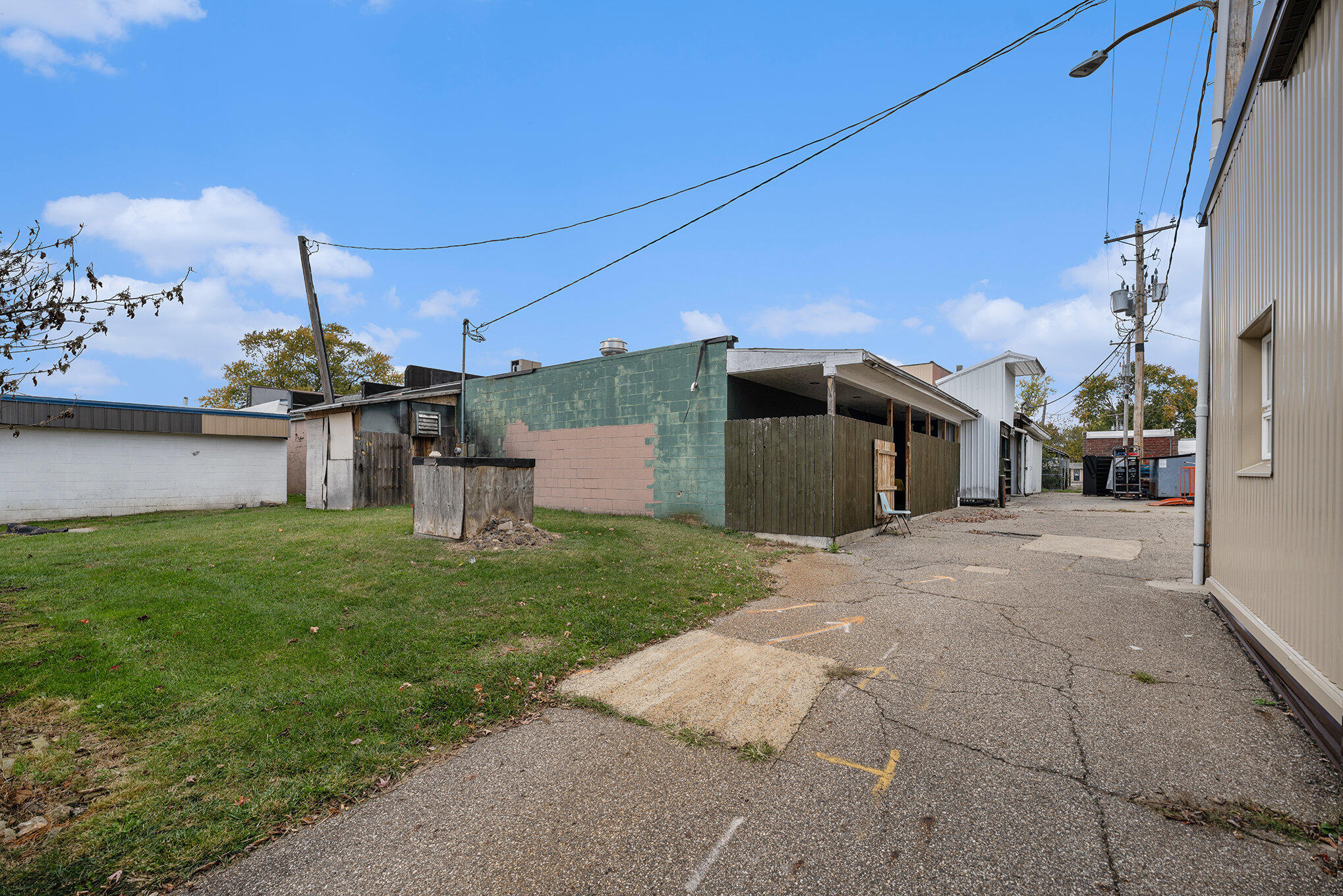 105 N Van Buren Street Property Photo 26