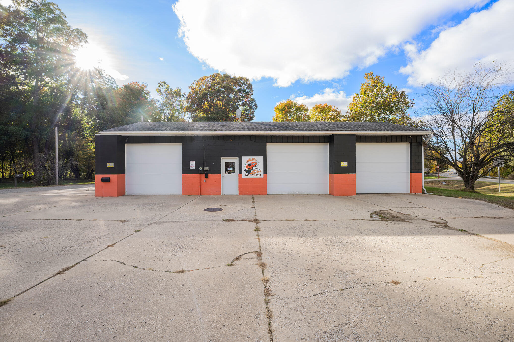 818 W Monroe Street Property Photo
