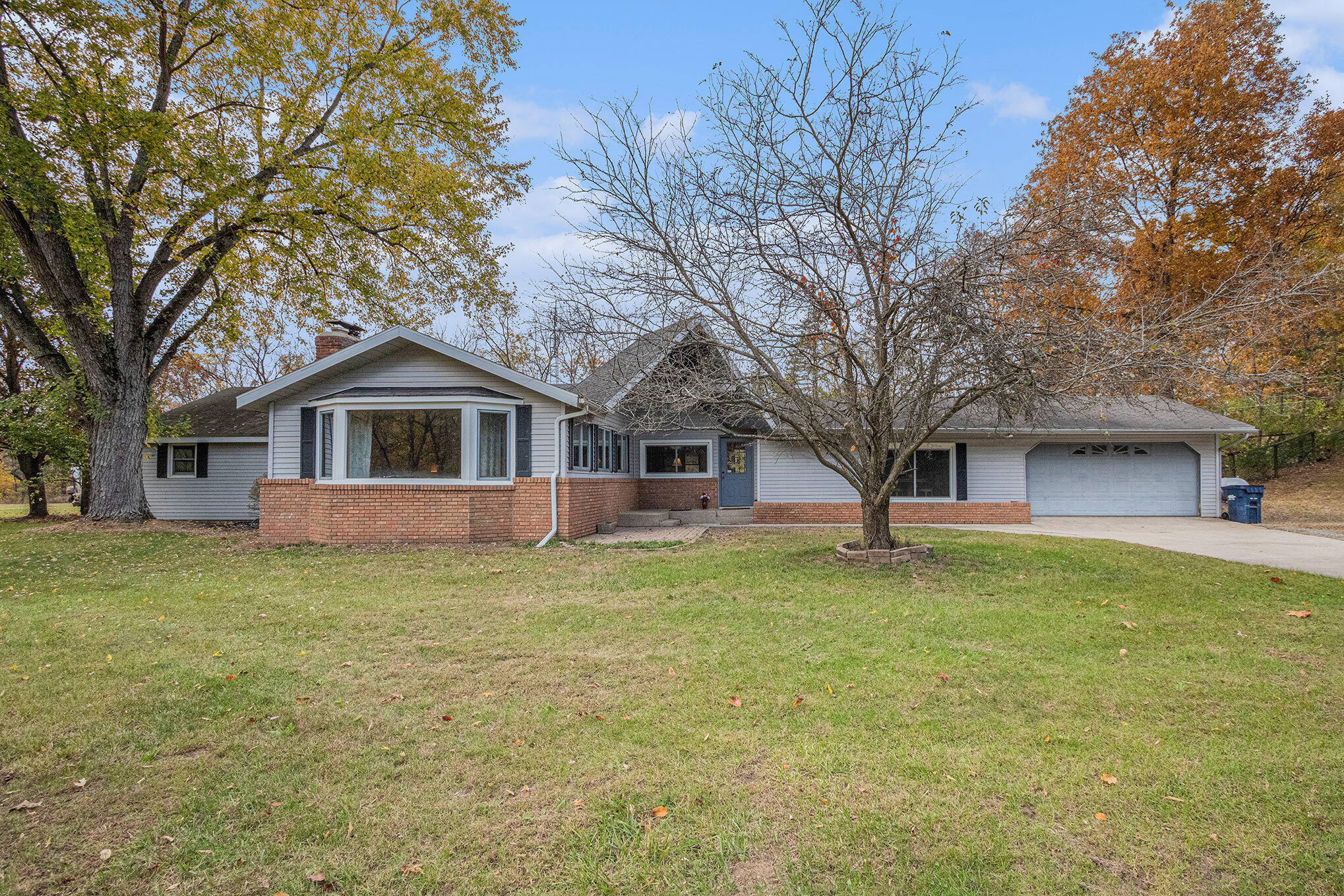 66252 Rainbow Road Property Photo