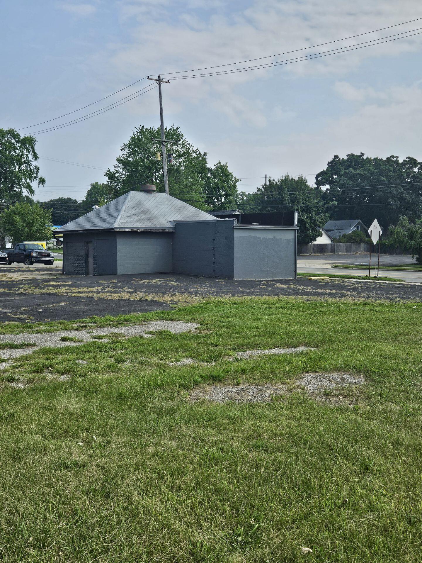 1044 Cooper Street Property Photo 10