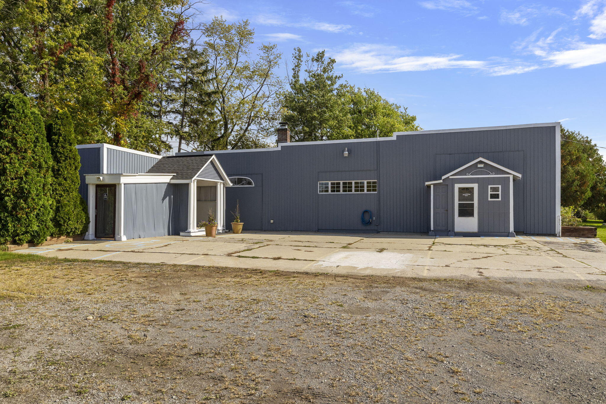 4161 Lake Street Property Photo