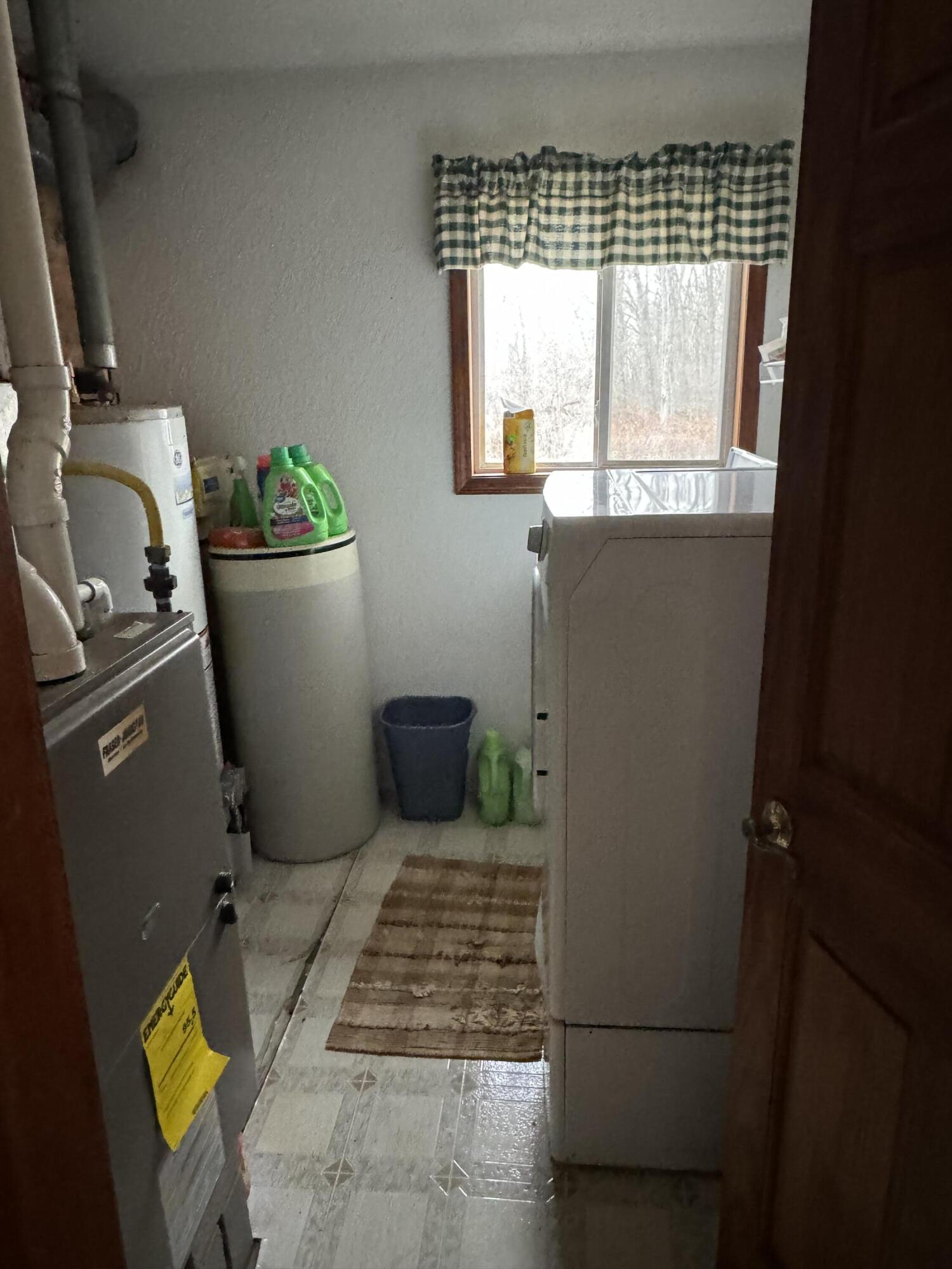 382 W Russell Drive Property Photo 18