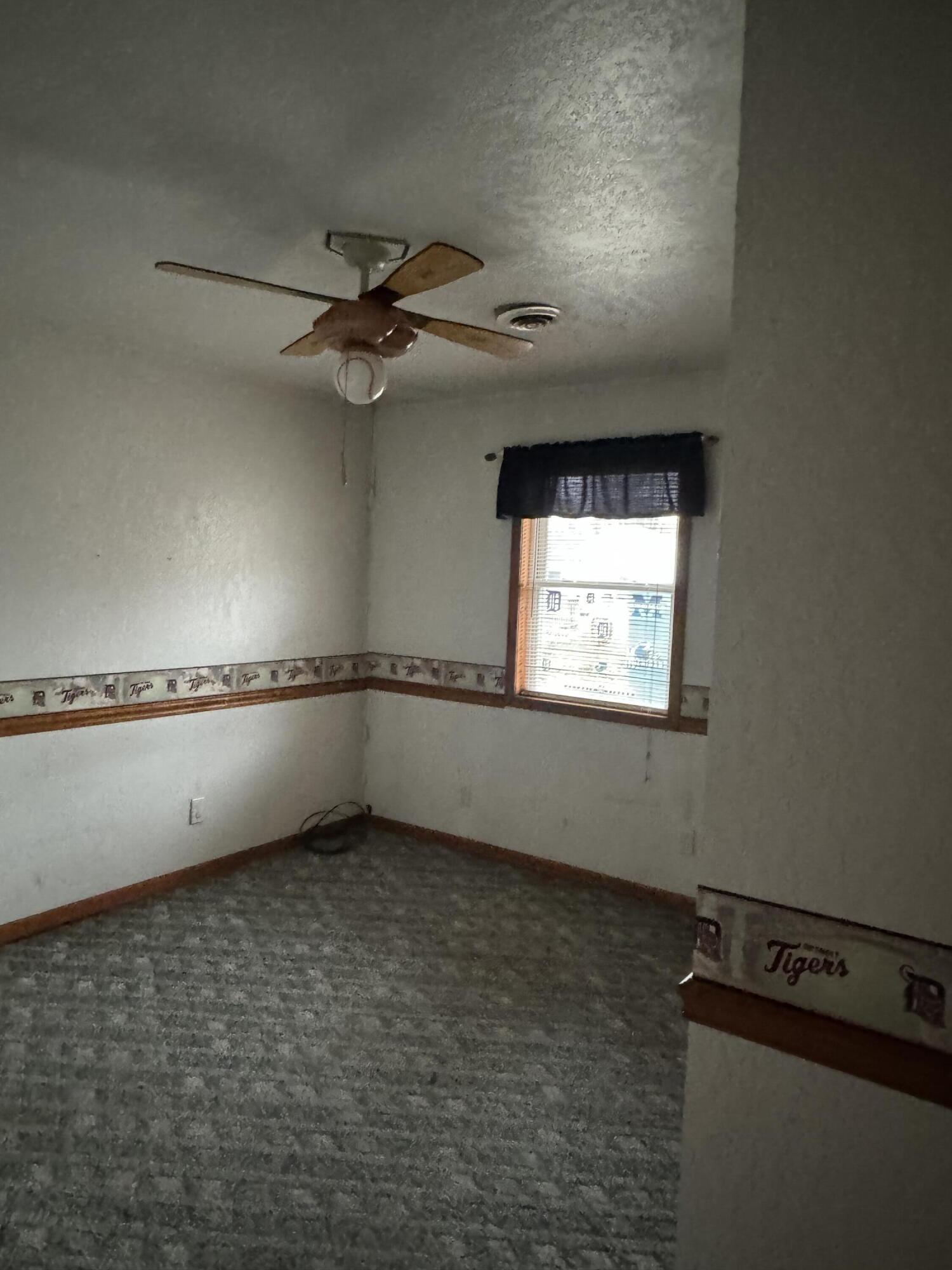 382 W Russell Drive Property Photo 20