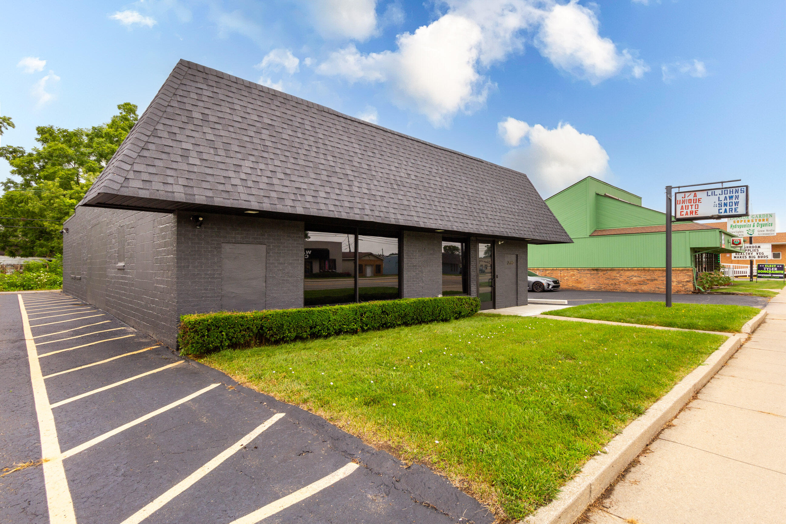 2580 Dixie Highway Property Photo 25