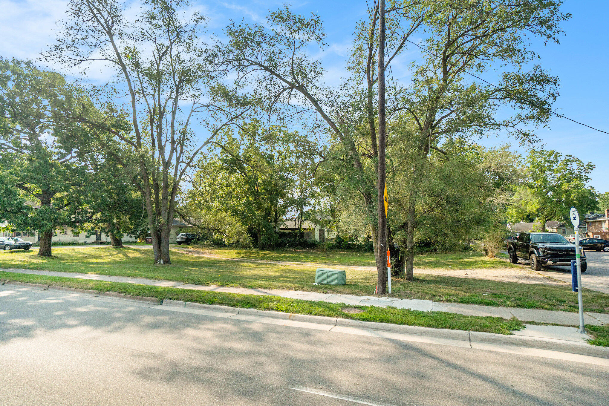 1396 36th Street Property Photo 3