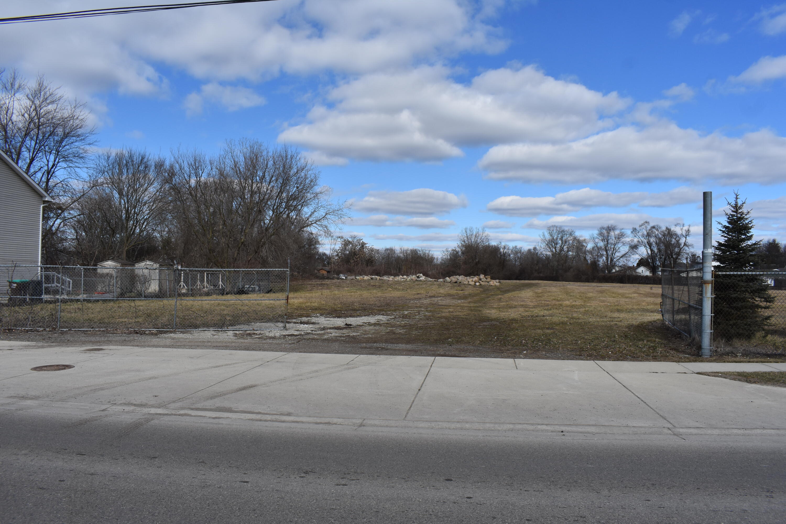 1 Redman Property Photo 6