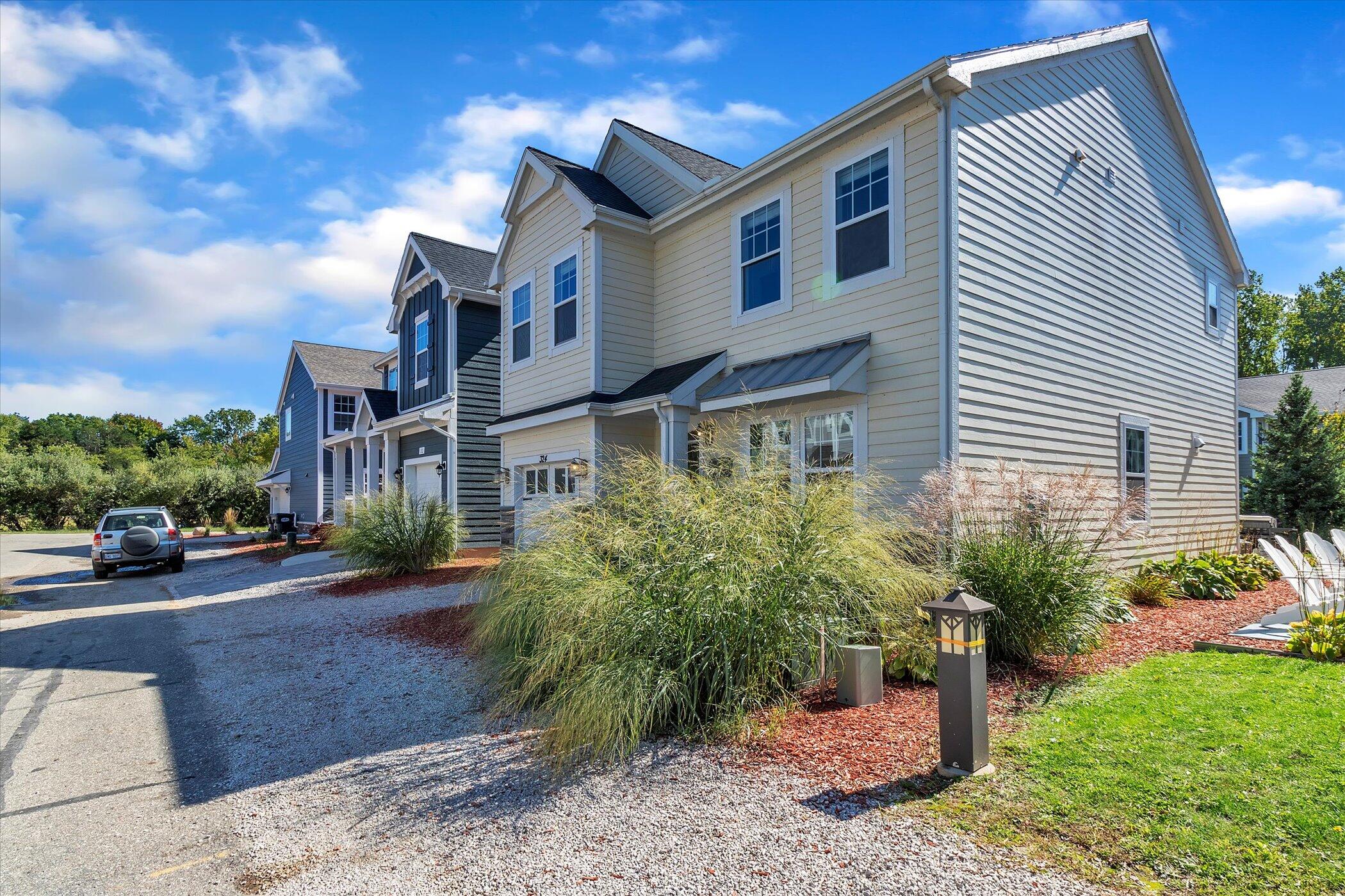324 Spruce Street Property Photo