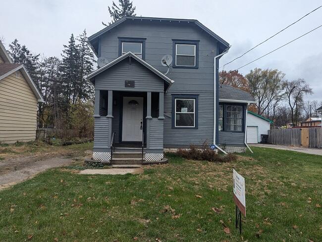 216 W Clark Street Property Photo 1