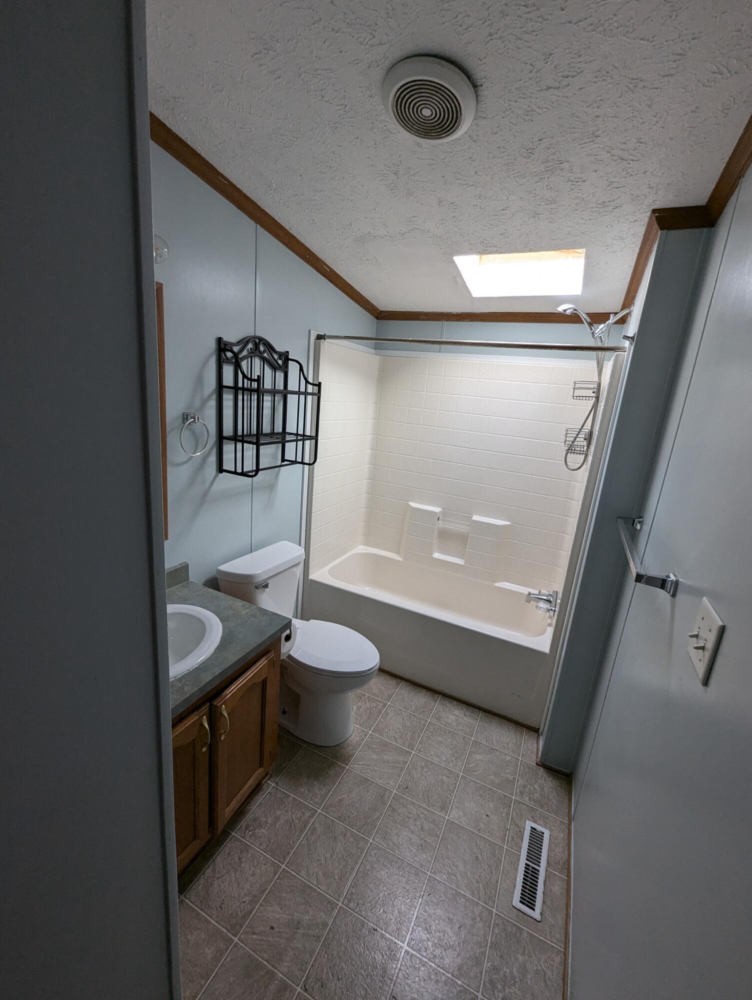 4320 Laurel Property Photo 17