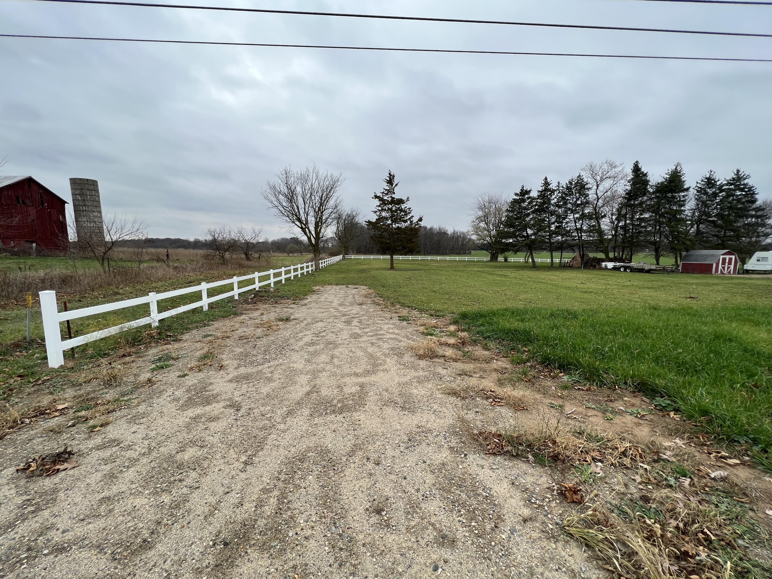 V/l E Blue Water Highway Property Photo 3