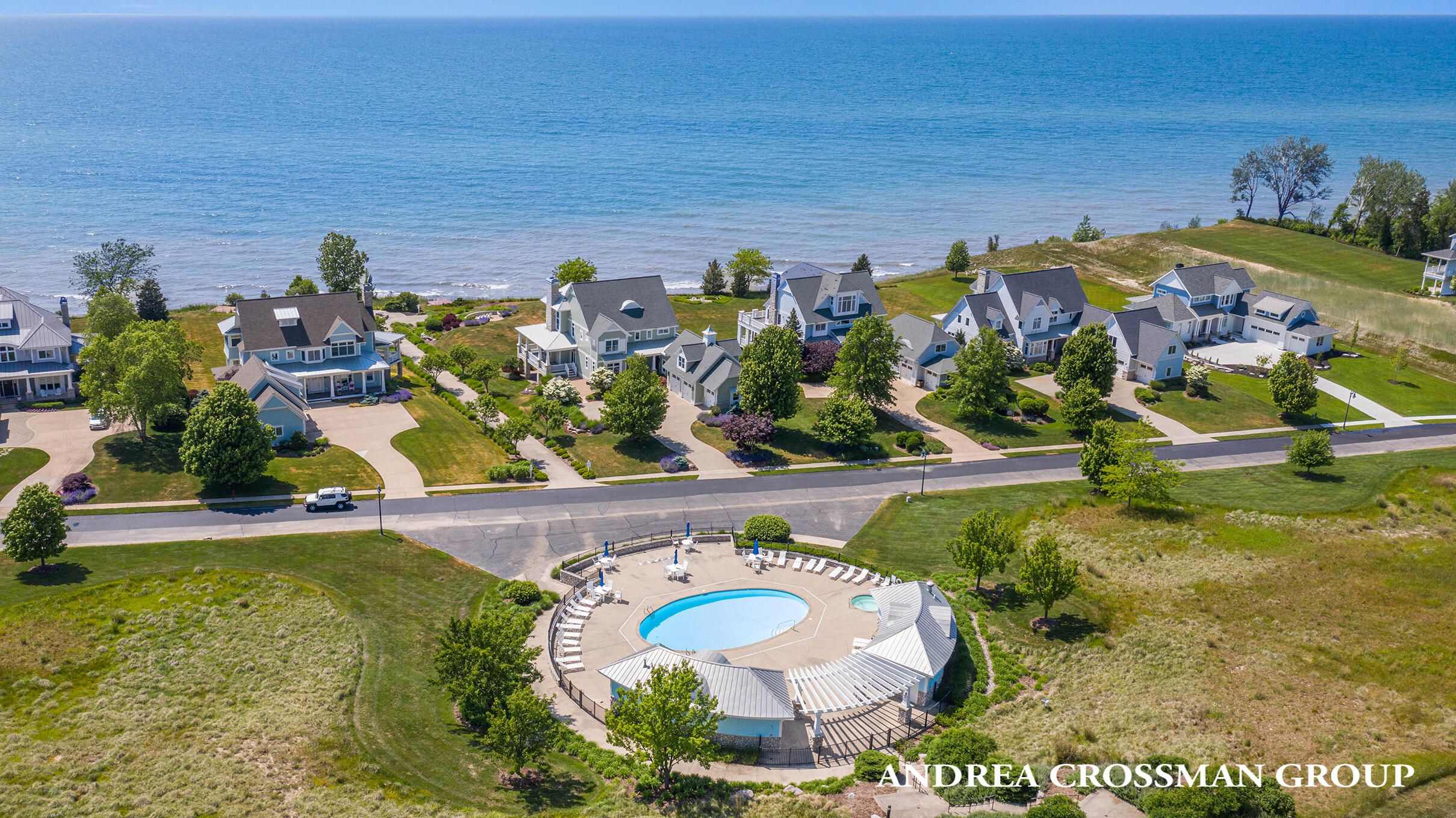 668 Waters Edge Property Photo 8