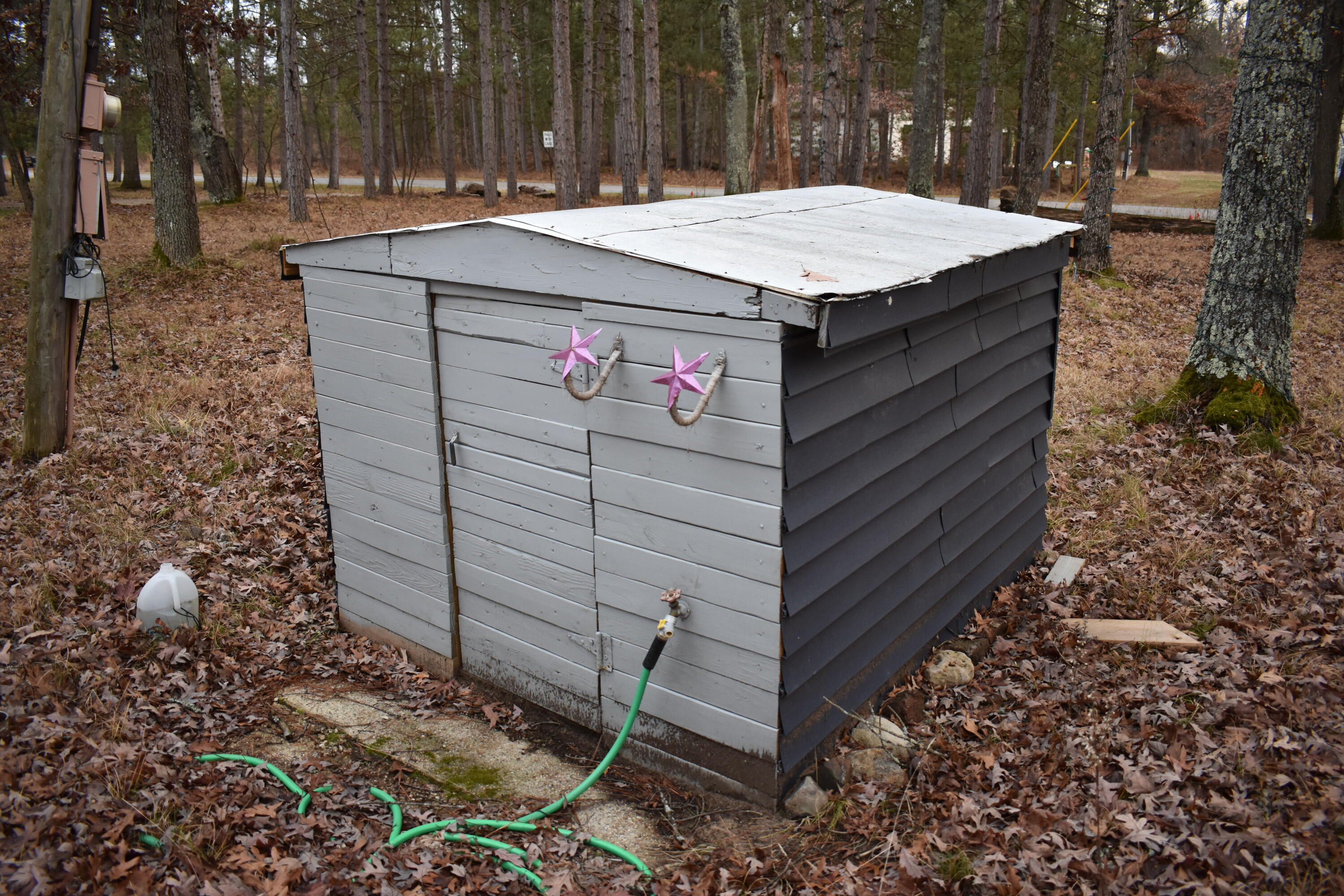 646 3 Mile Road Property Photo 8