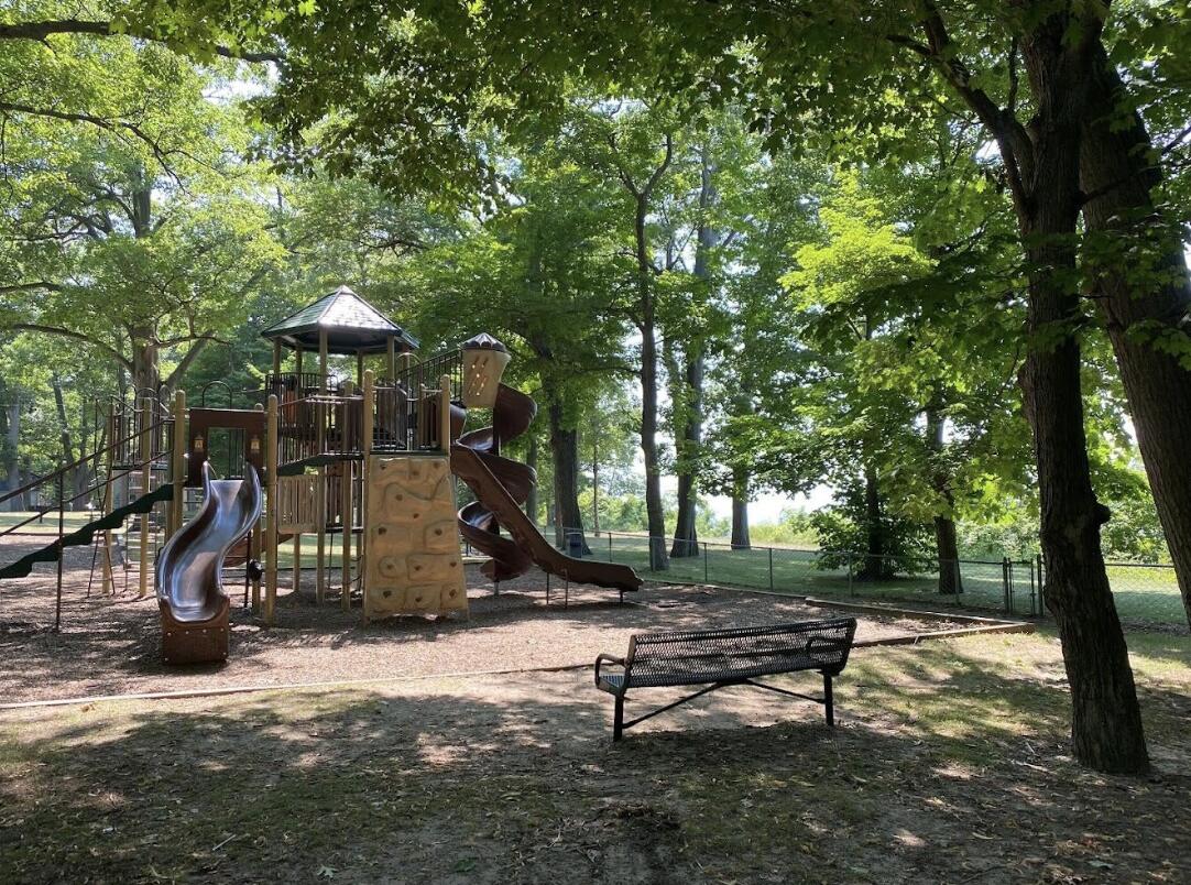3079 Pershing Drive Property Photo 11