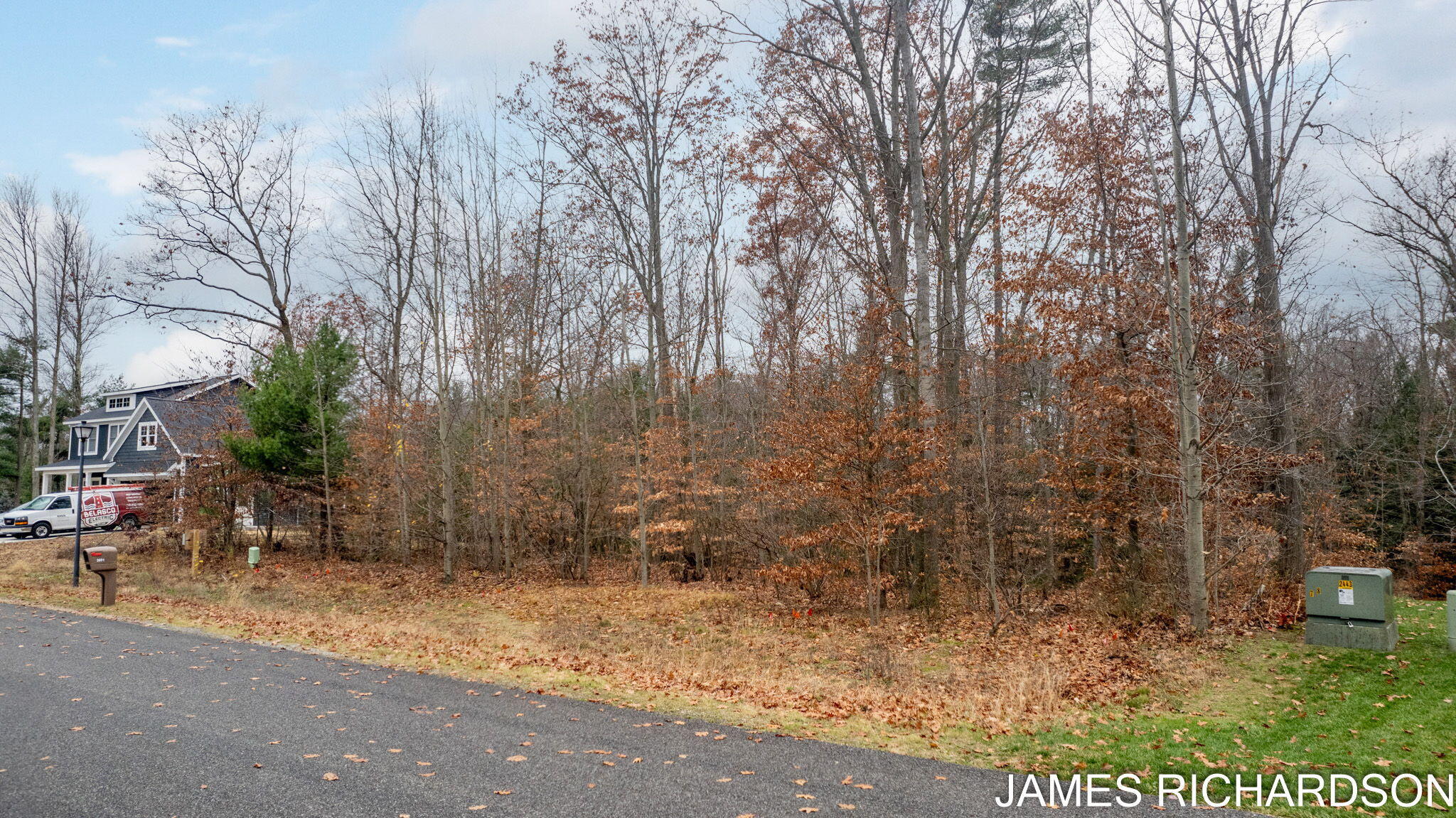 2660 Primrose Drive Property Photo 2