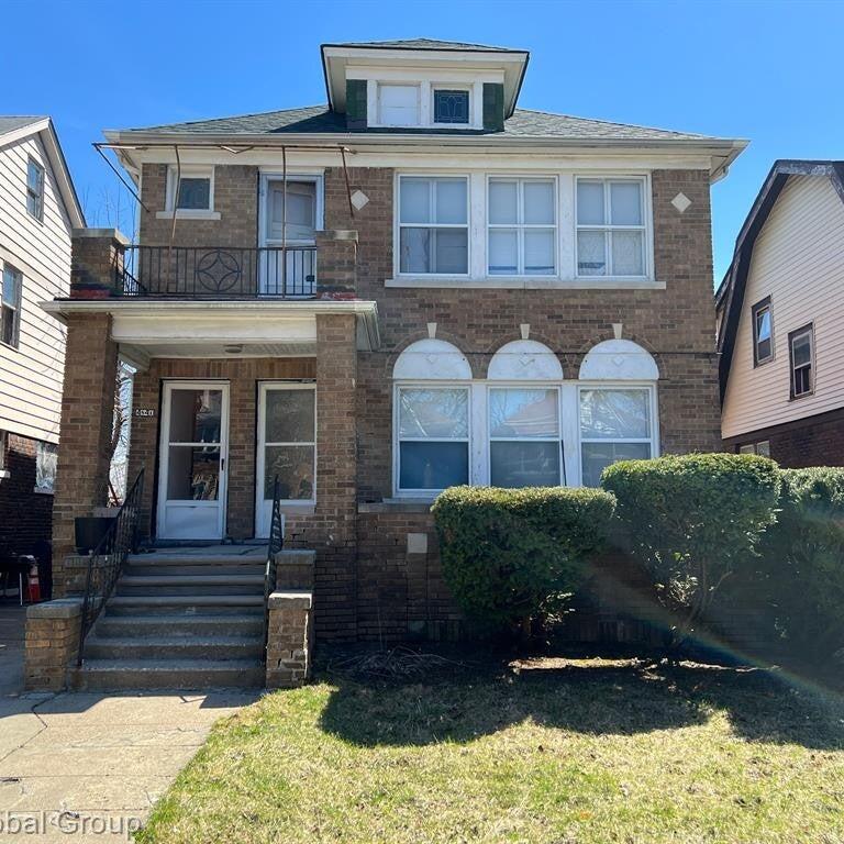 4841 Cortland Street Property Photo