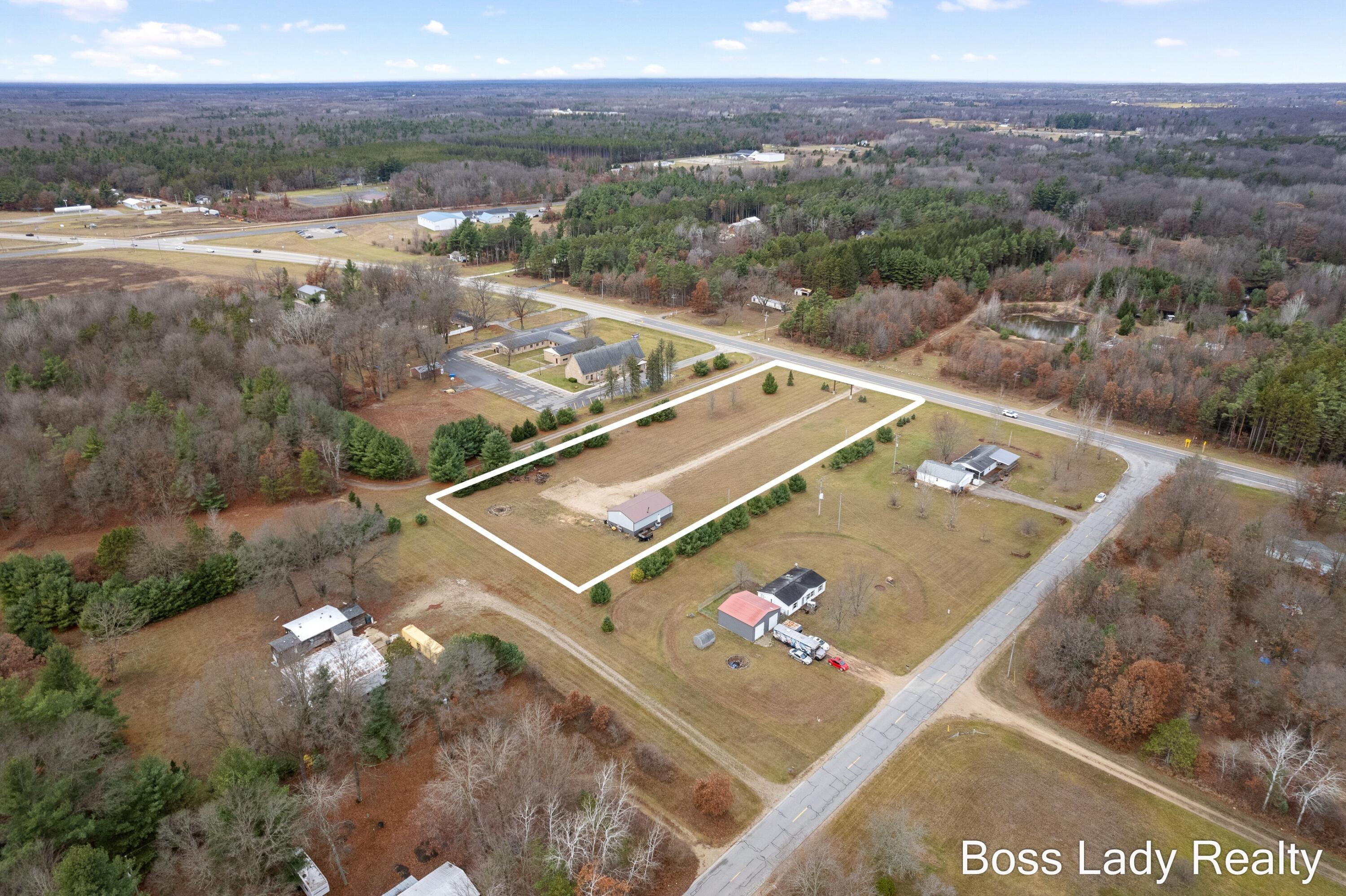 18565 Howard City Edmore Road Property Photo 6