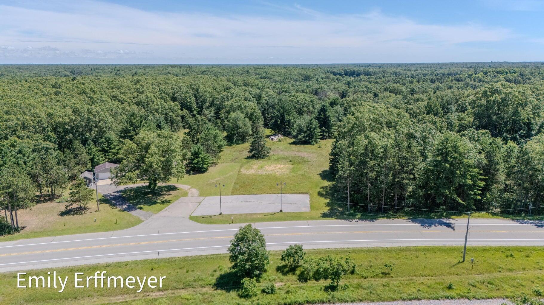 7142 Holton Road Property Photo 1