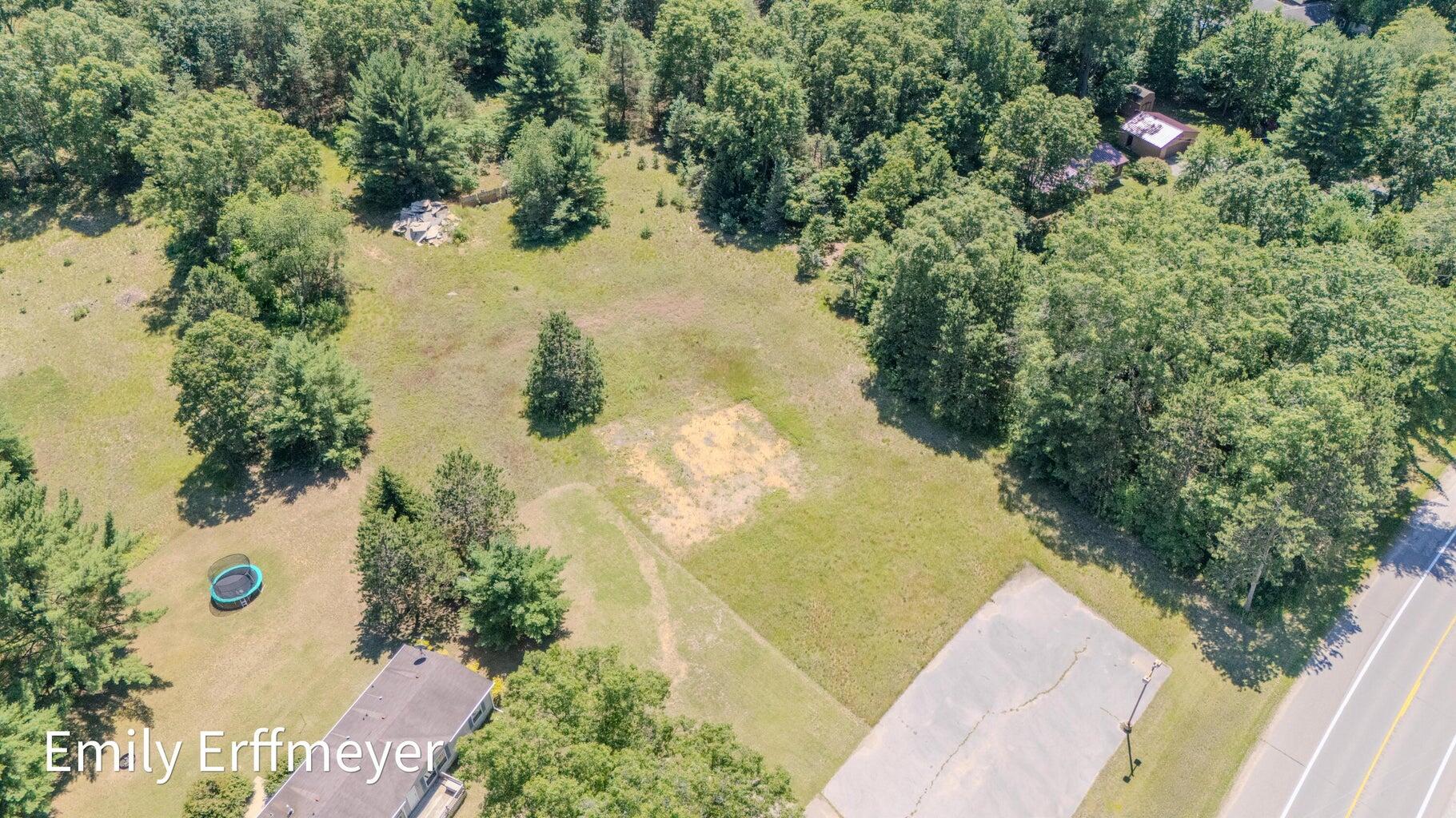 7142 Holton Road Property Photo 4