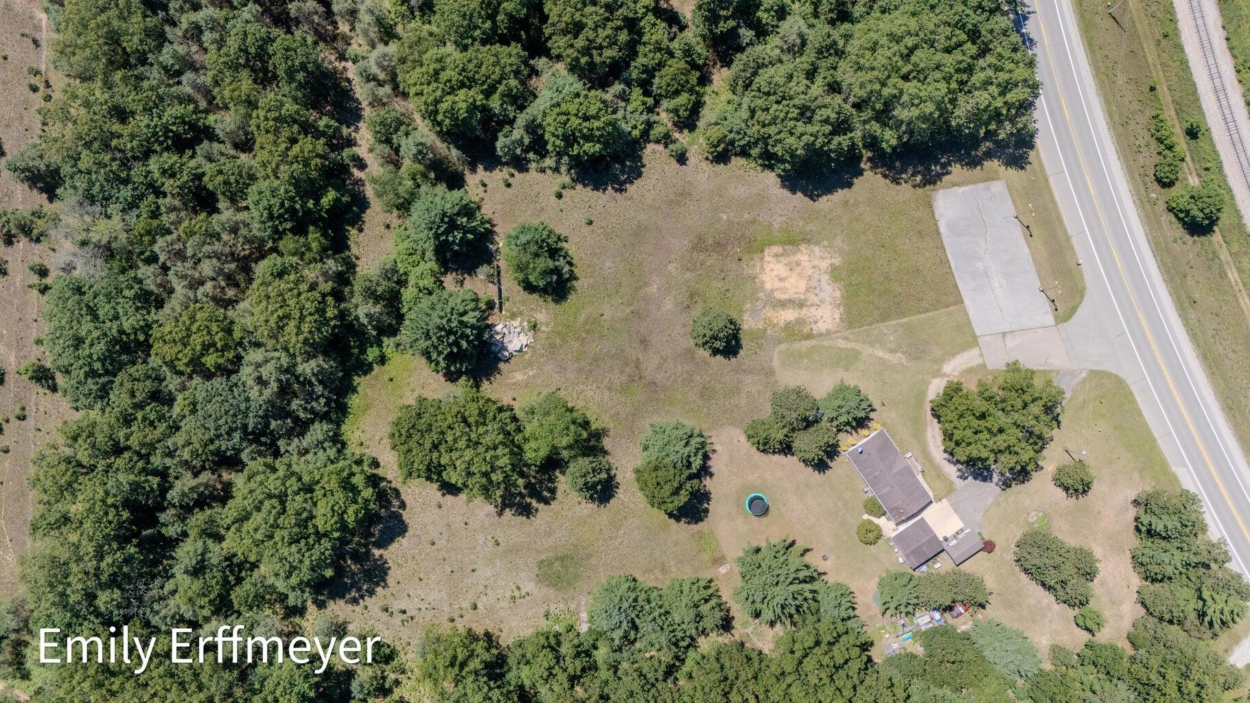 7142 Holton Road Property Photo 7