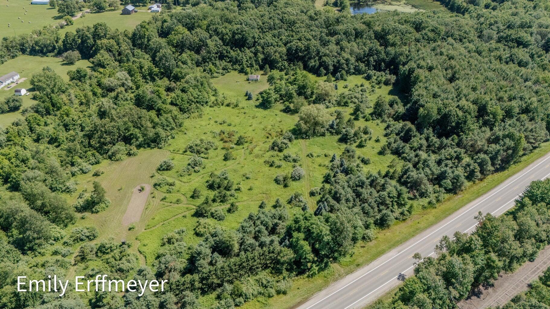 9260 Holton Road Property Photo 8