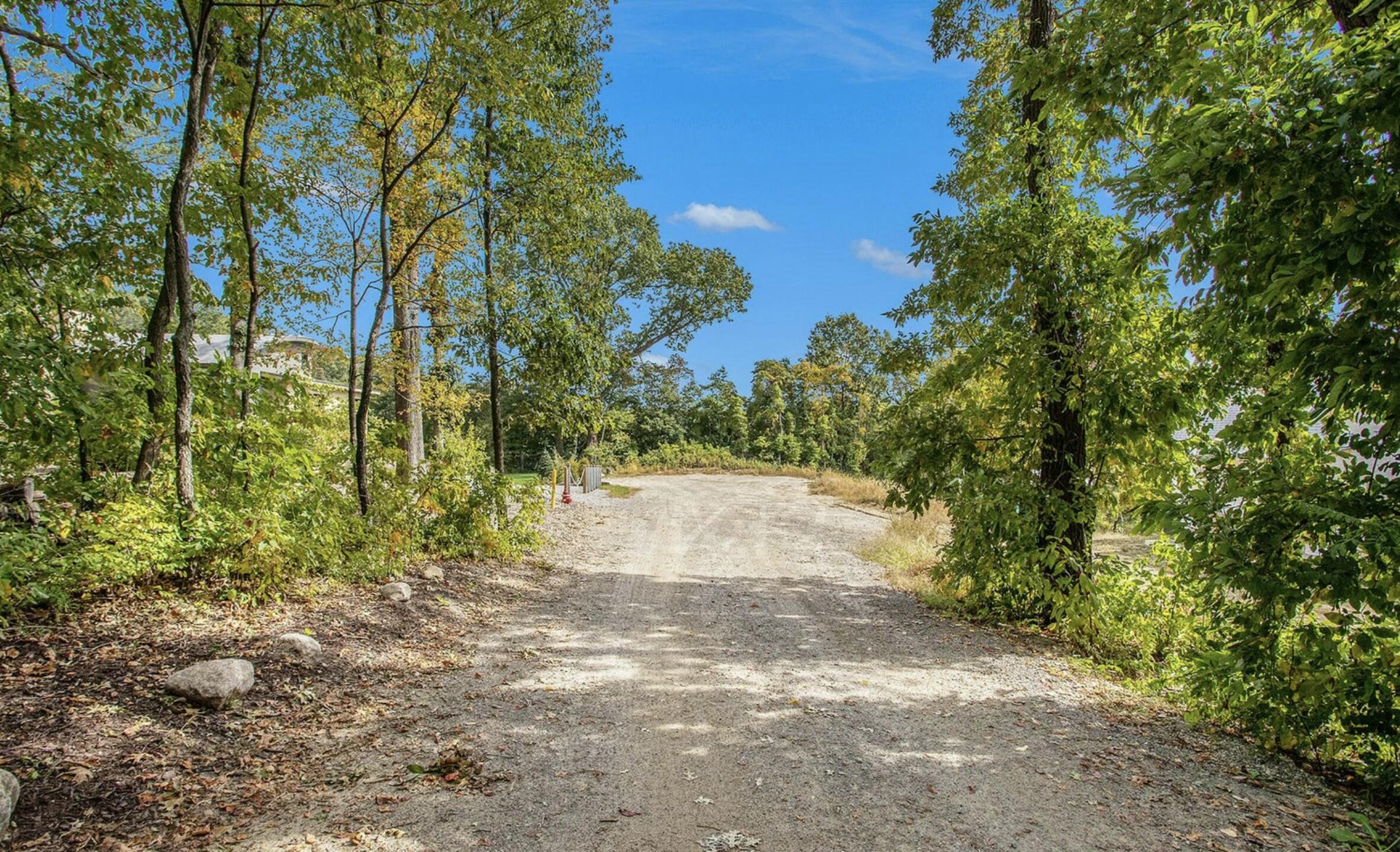 10874 Basswood Drive Property Photo 2
