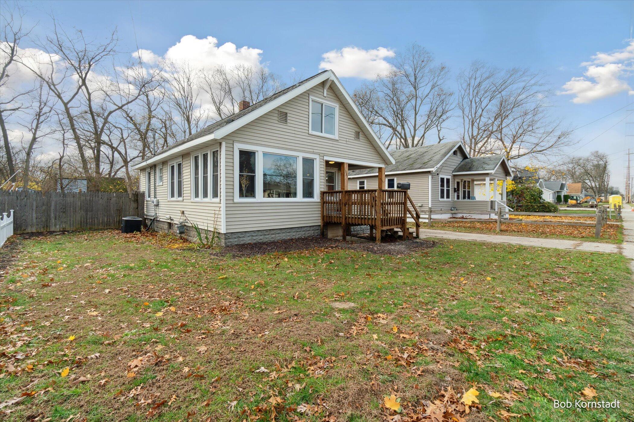 1337 Marquette Avenue Property Photo 1
