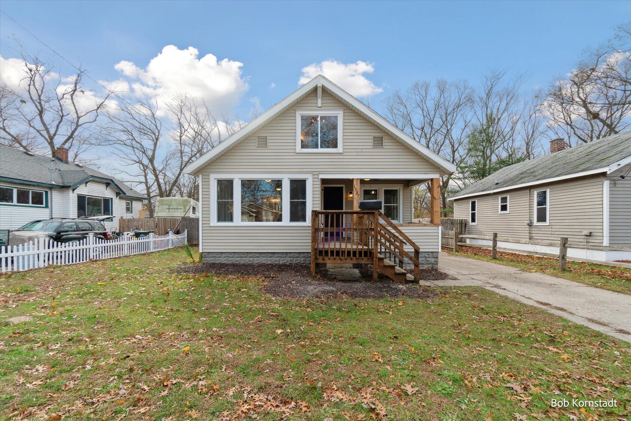 1337 Marquette Avenue Property Photo 5
