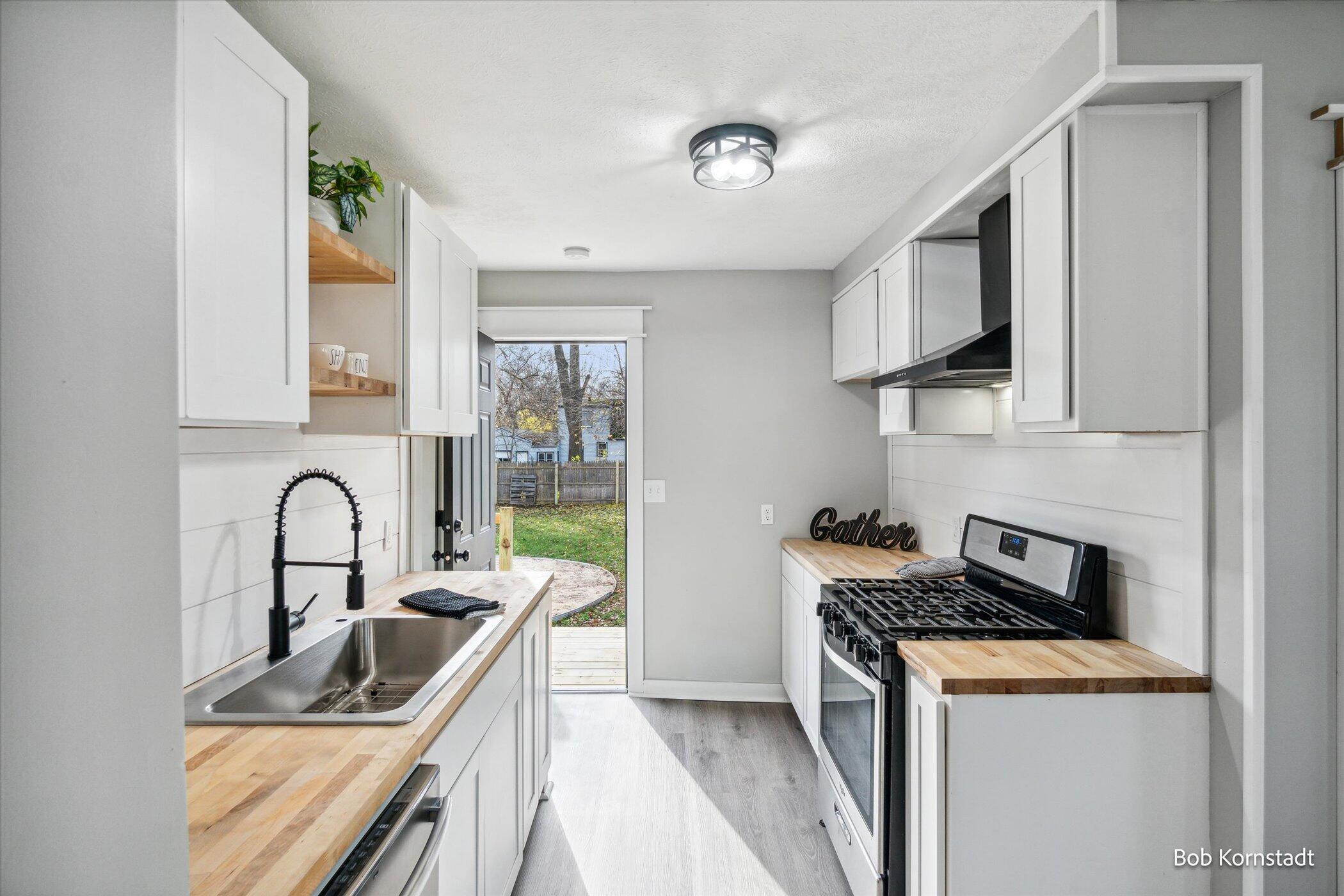 1337 Marquette Avenue Property Photo 12