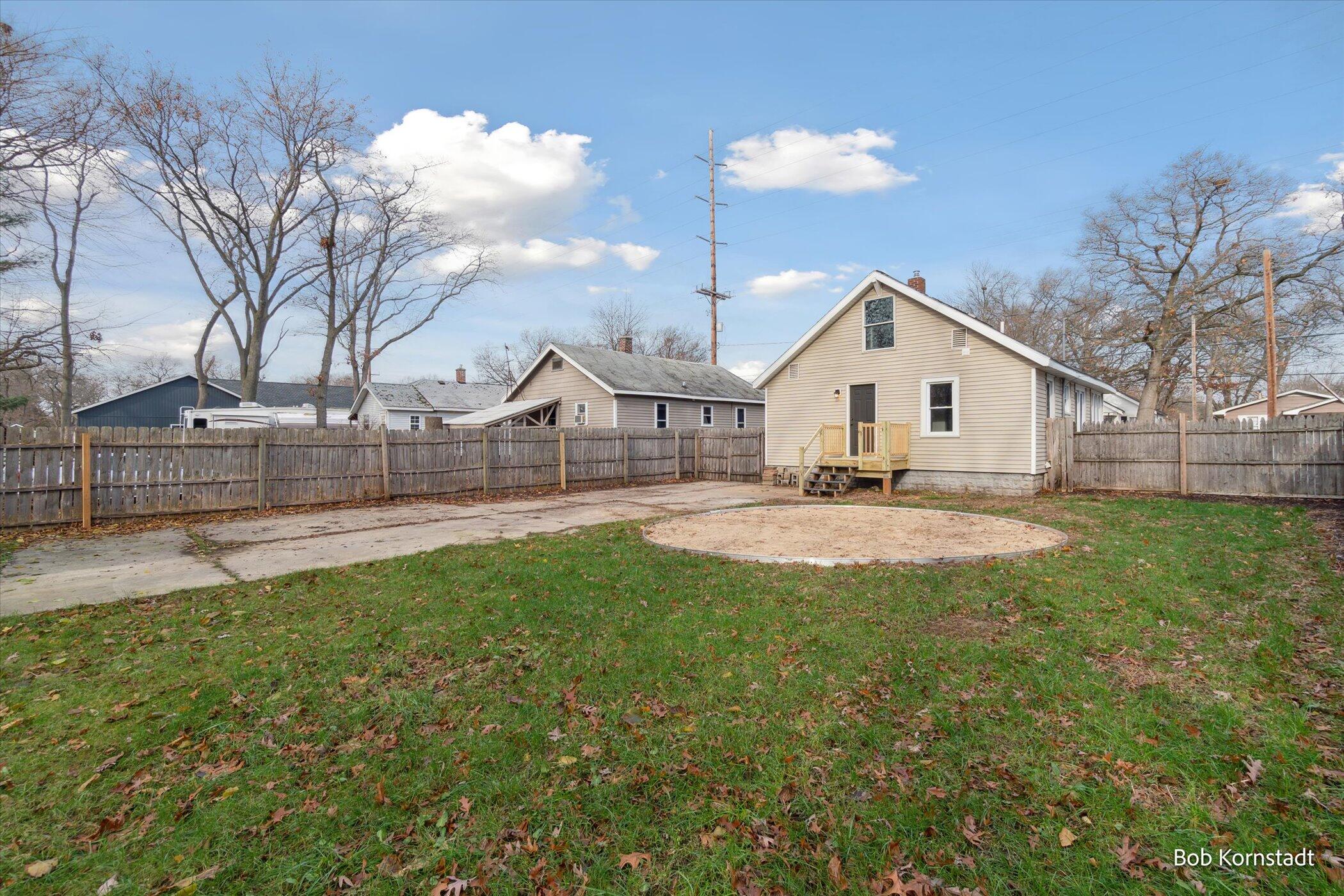 1337 Marquette Avenue Property Photo 31