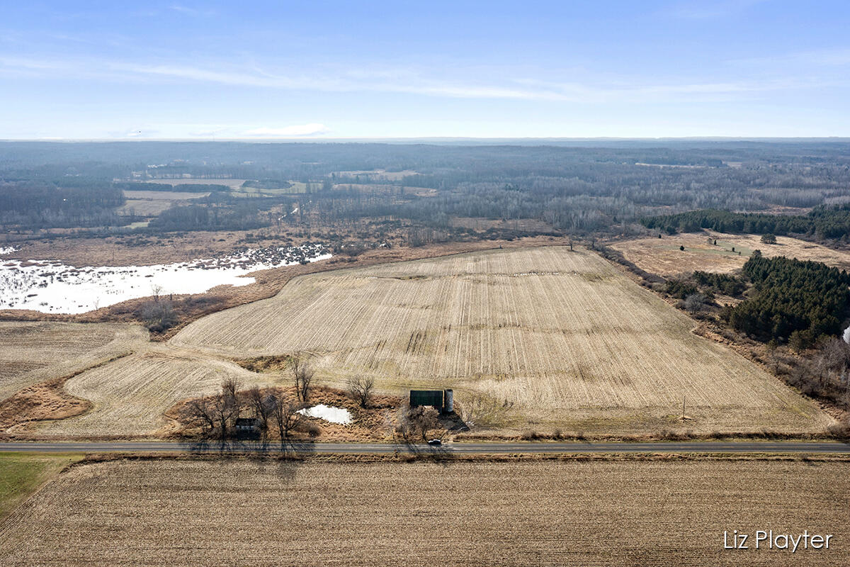 3250 17 Mile Road Property Photo