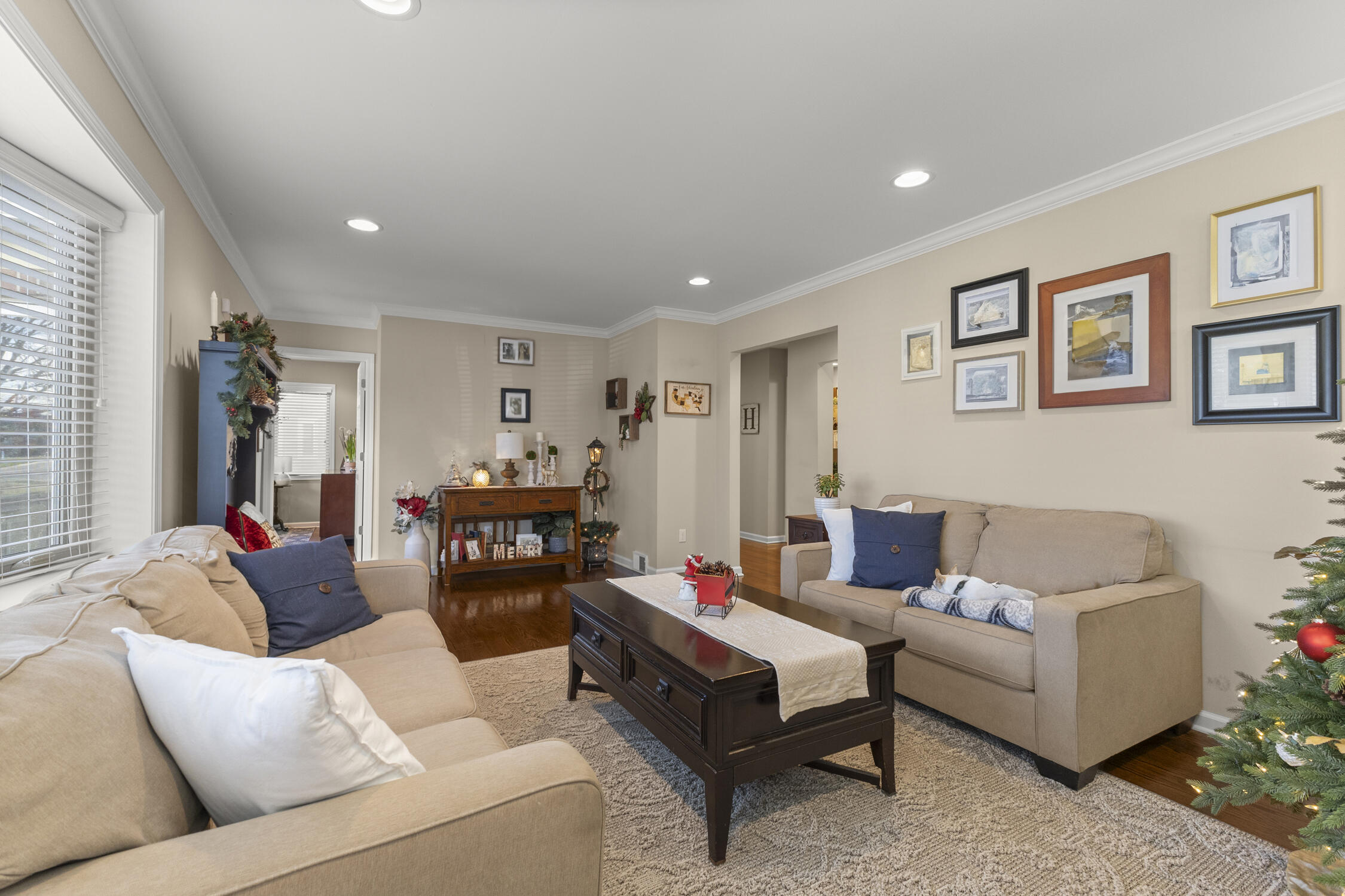3105 Woodslee Drive Property Photo 6