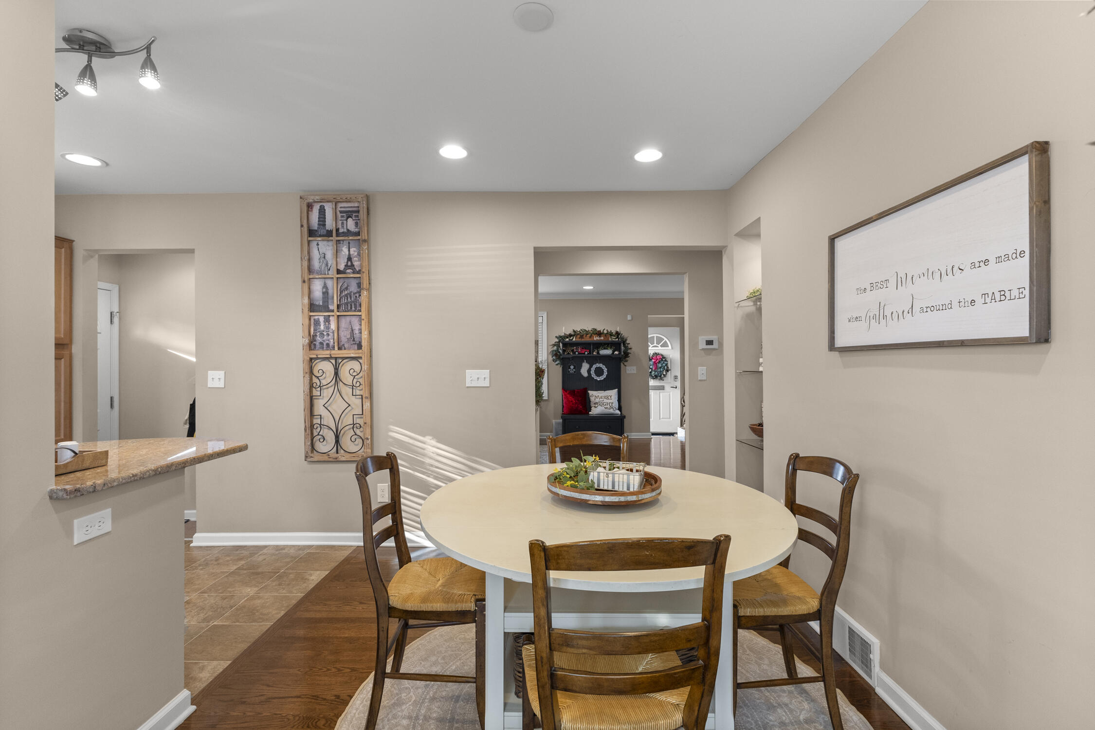 3105 Woodslee Drive Property Photo 9
