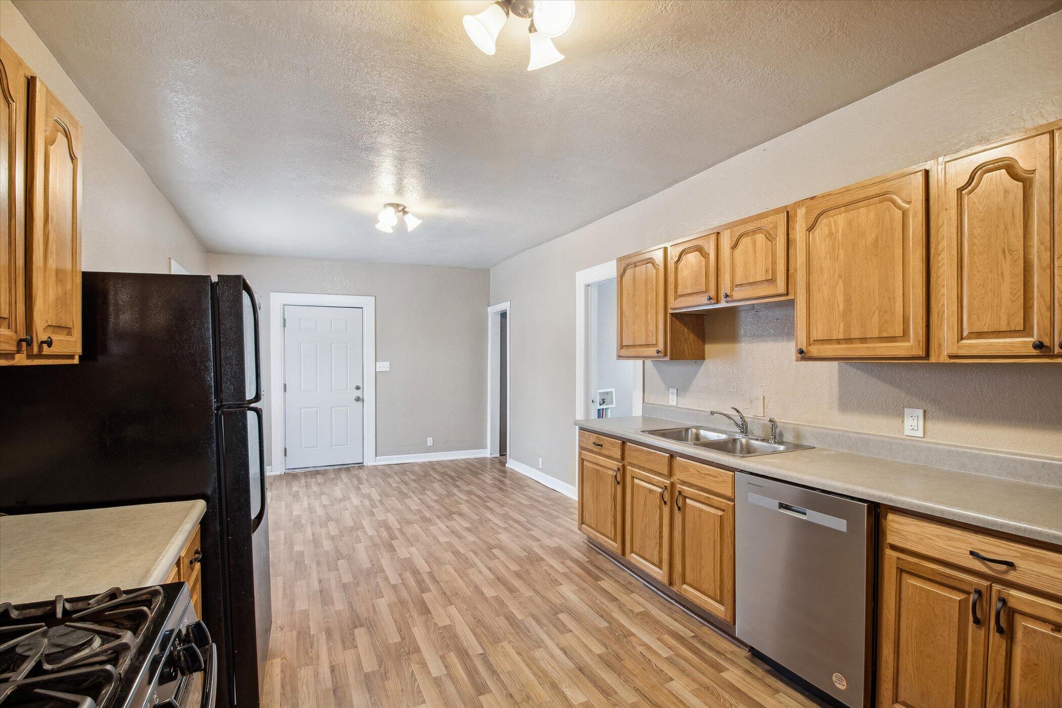 55 W Chicago Street Property Photo 8