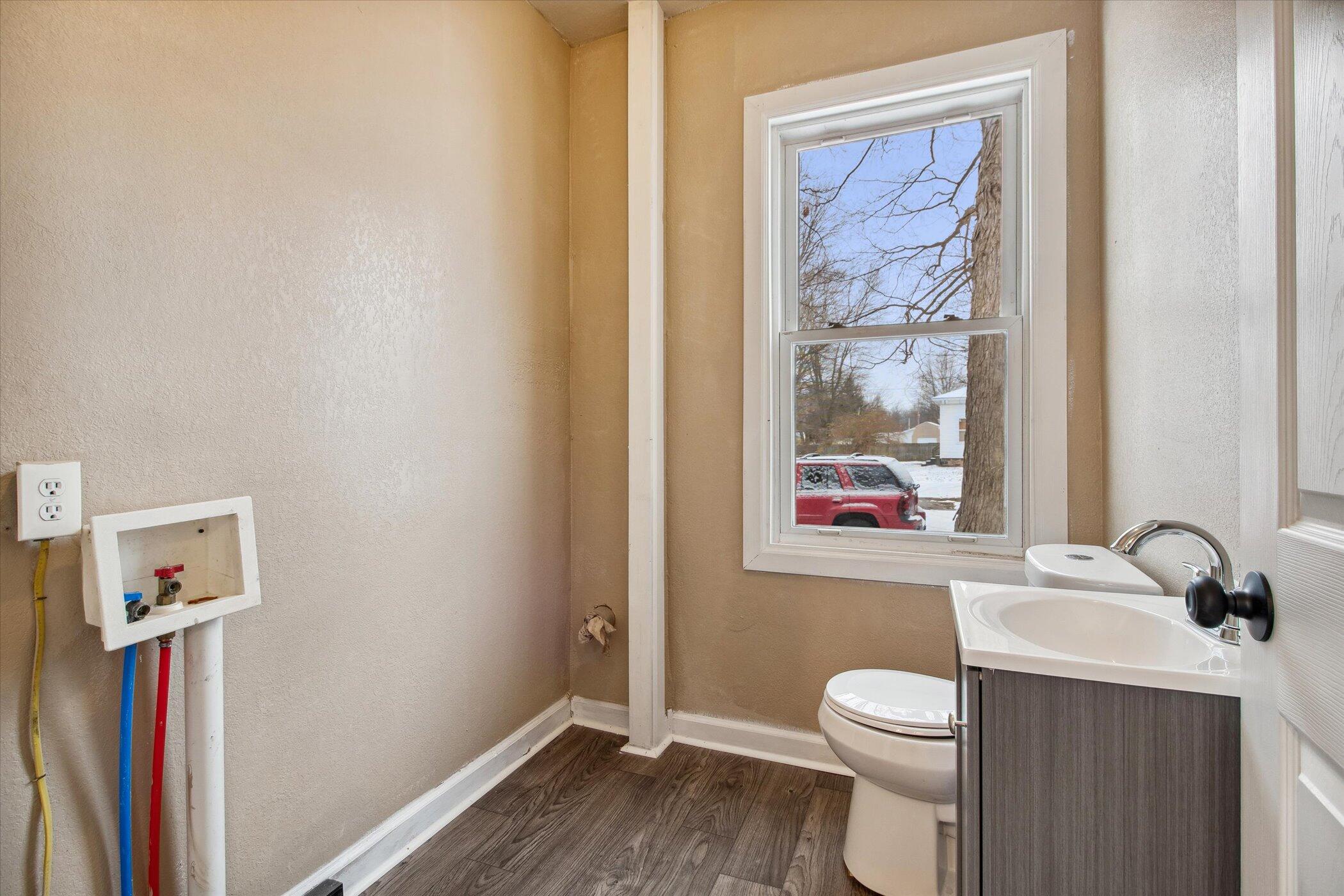 55 W Chicago Street Property Photo 11