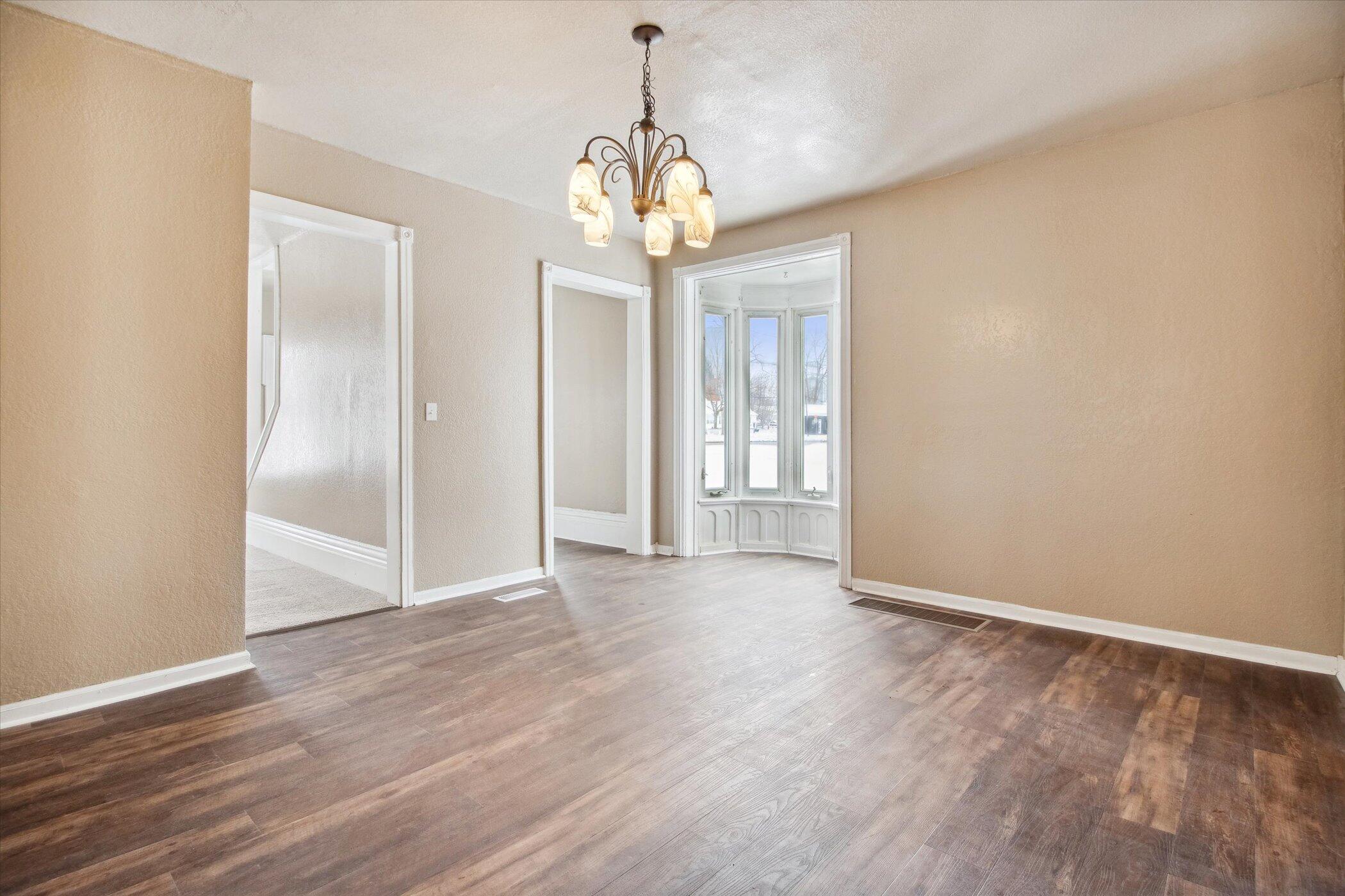 55 W Chicago Street Property Photo 14