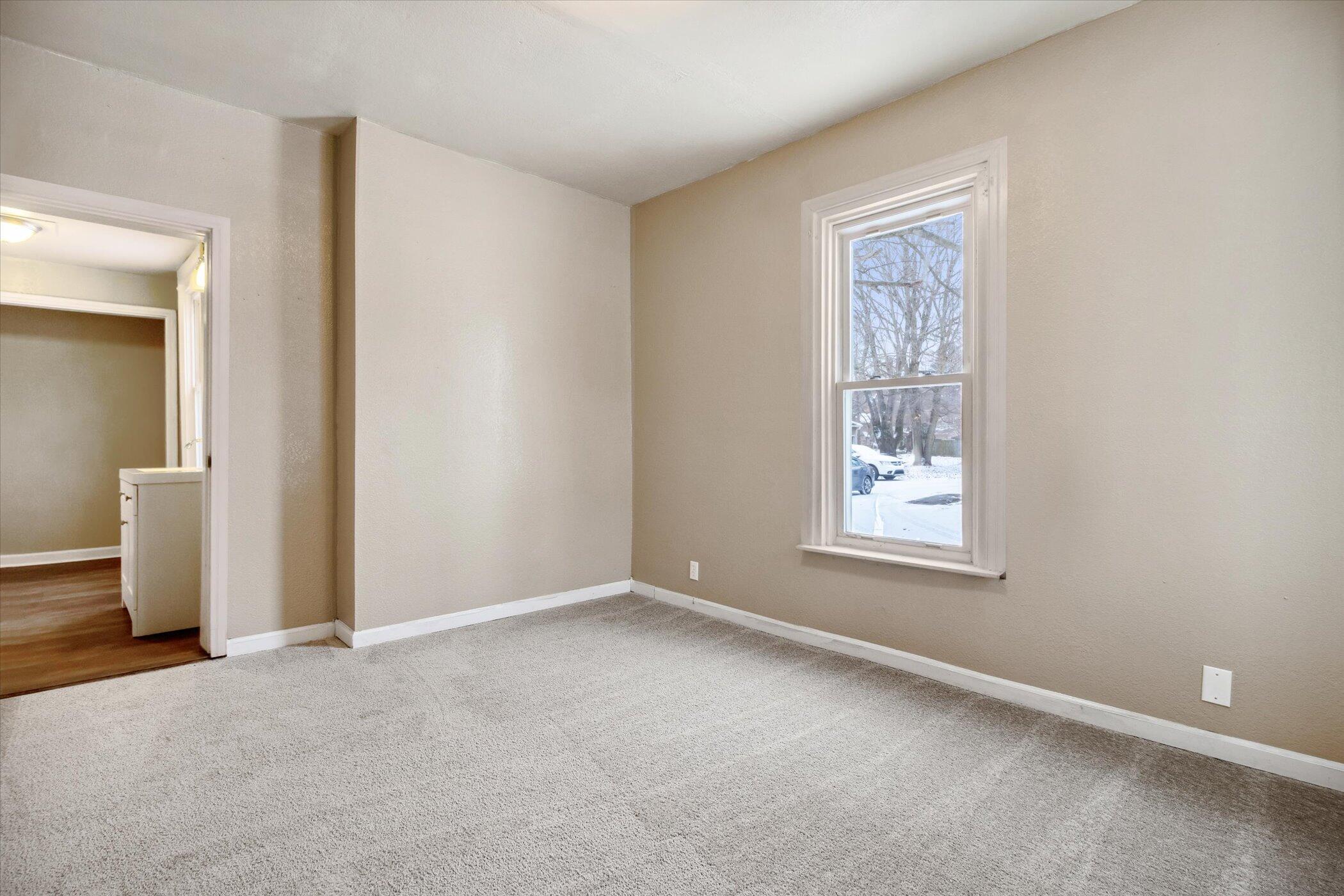 55 W Chicago Street Property Photo 15