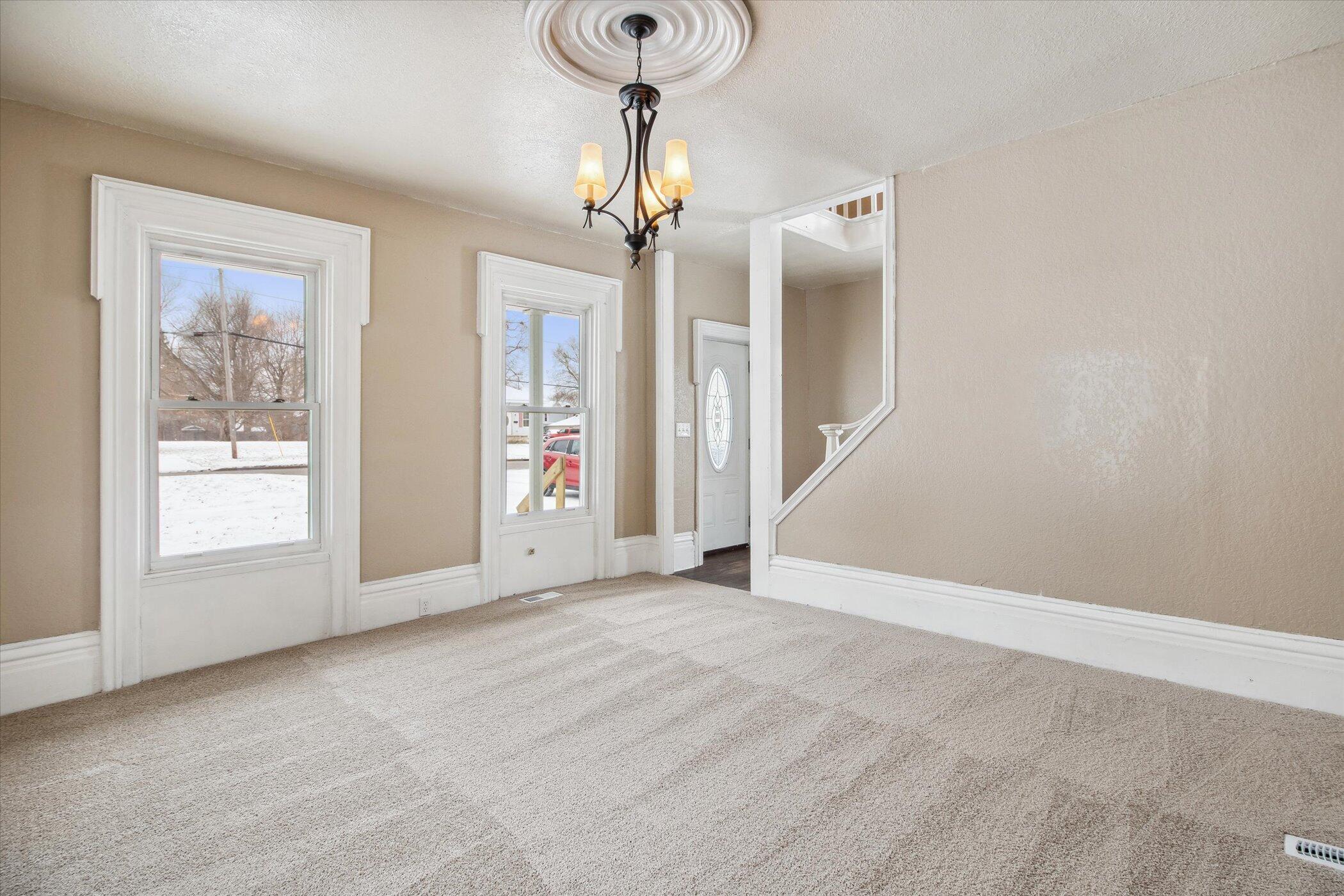 55 W Chicago Street Property Photo 23