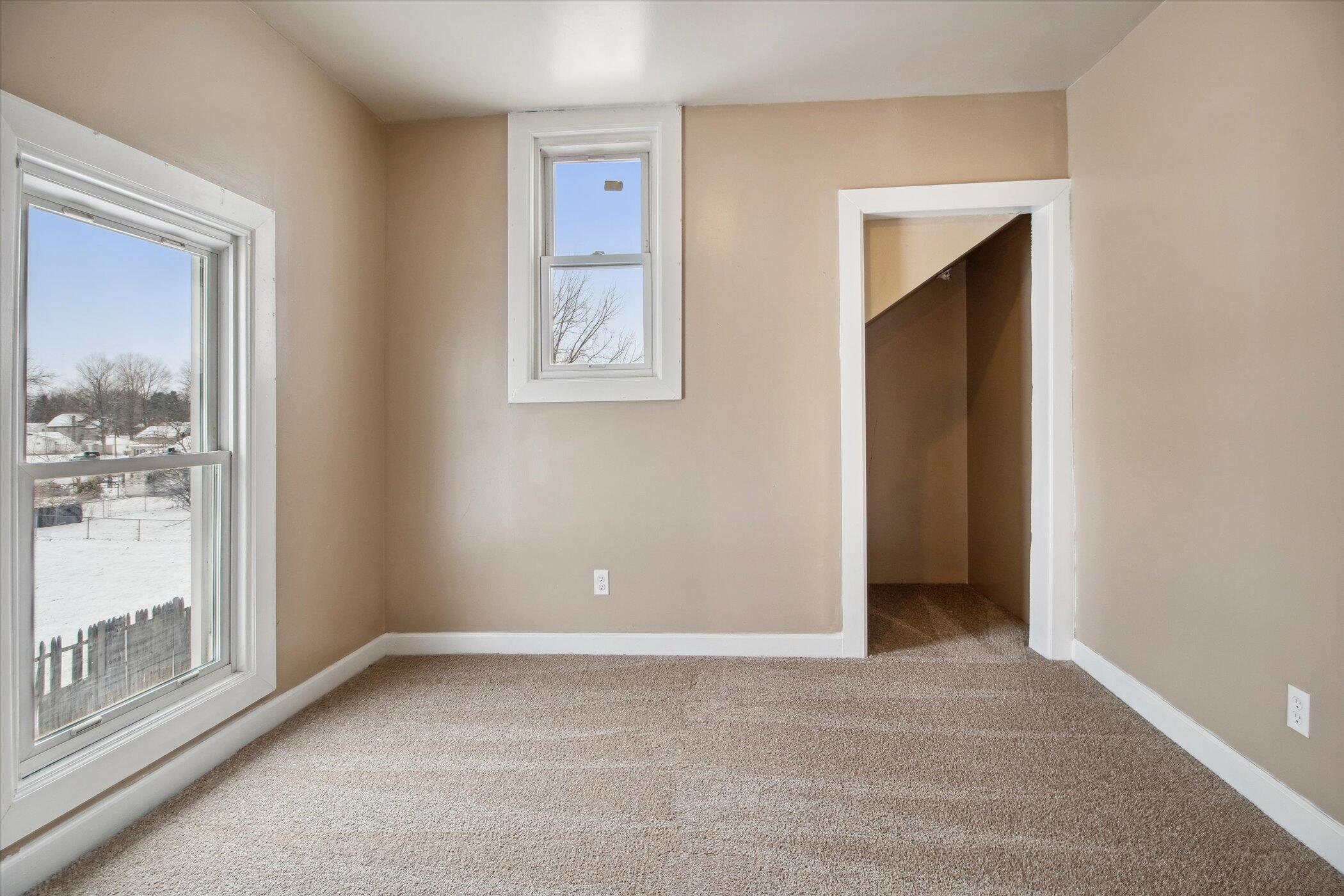 55 W Chicago Street Property Photo 27