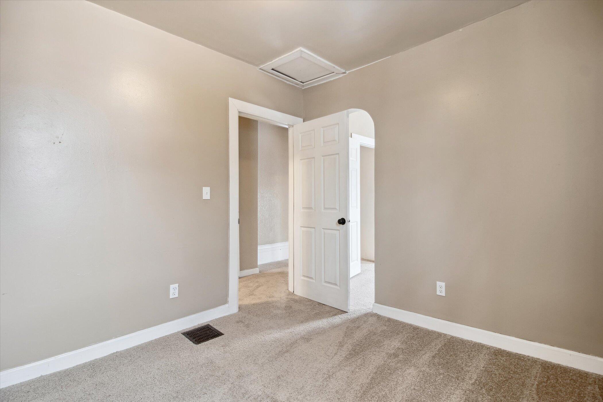 55 W Chicago Street Property Photo 31