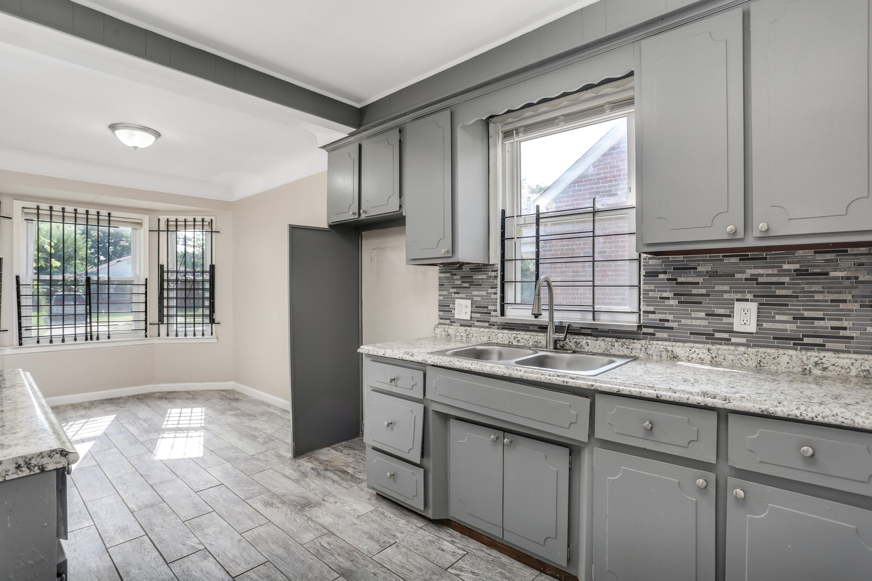 6235 Piedmont Street Property Photo 1