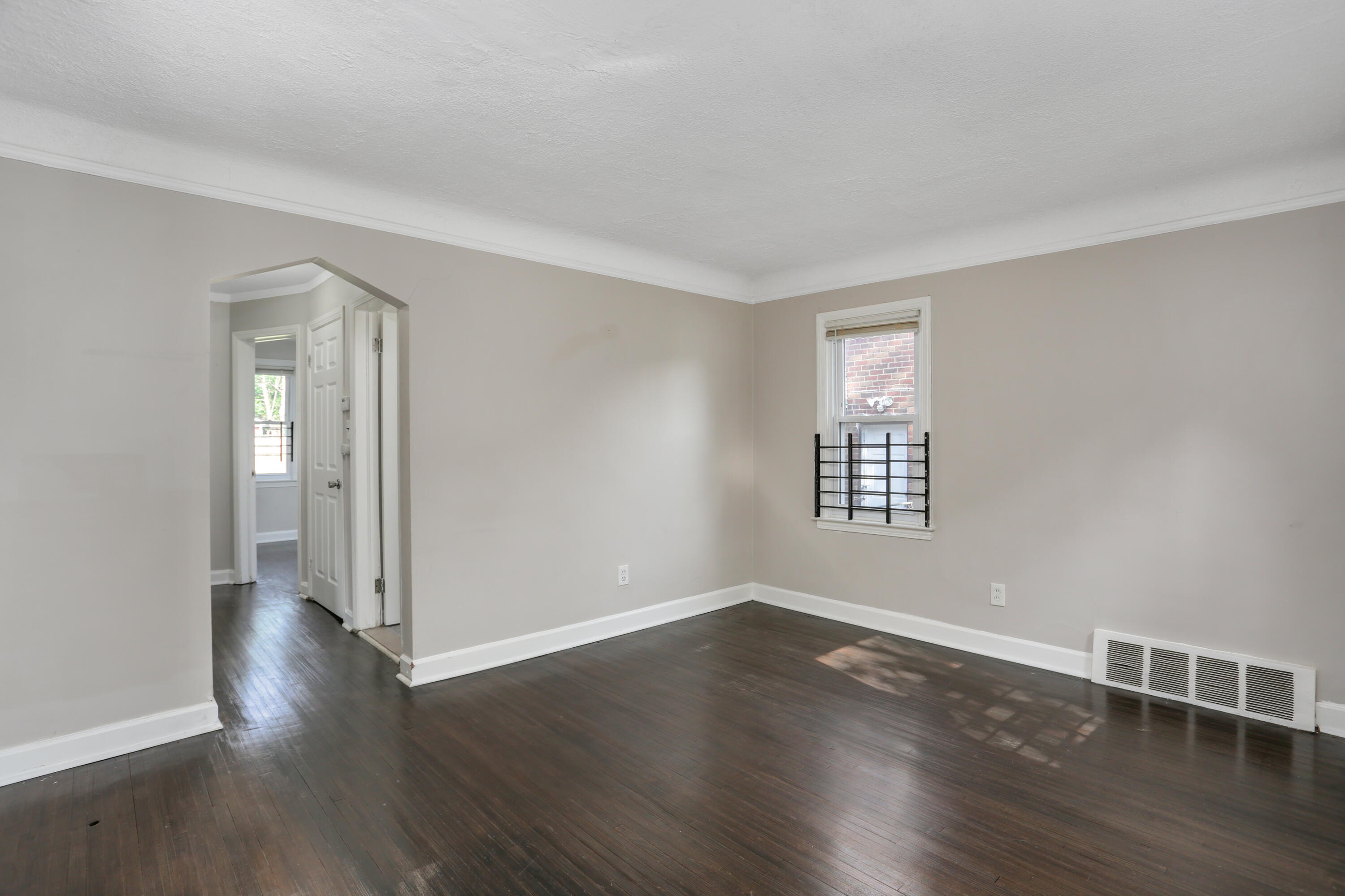 6235 Piedmont Street Property Photo 5