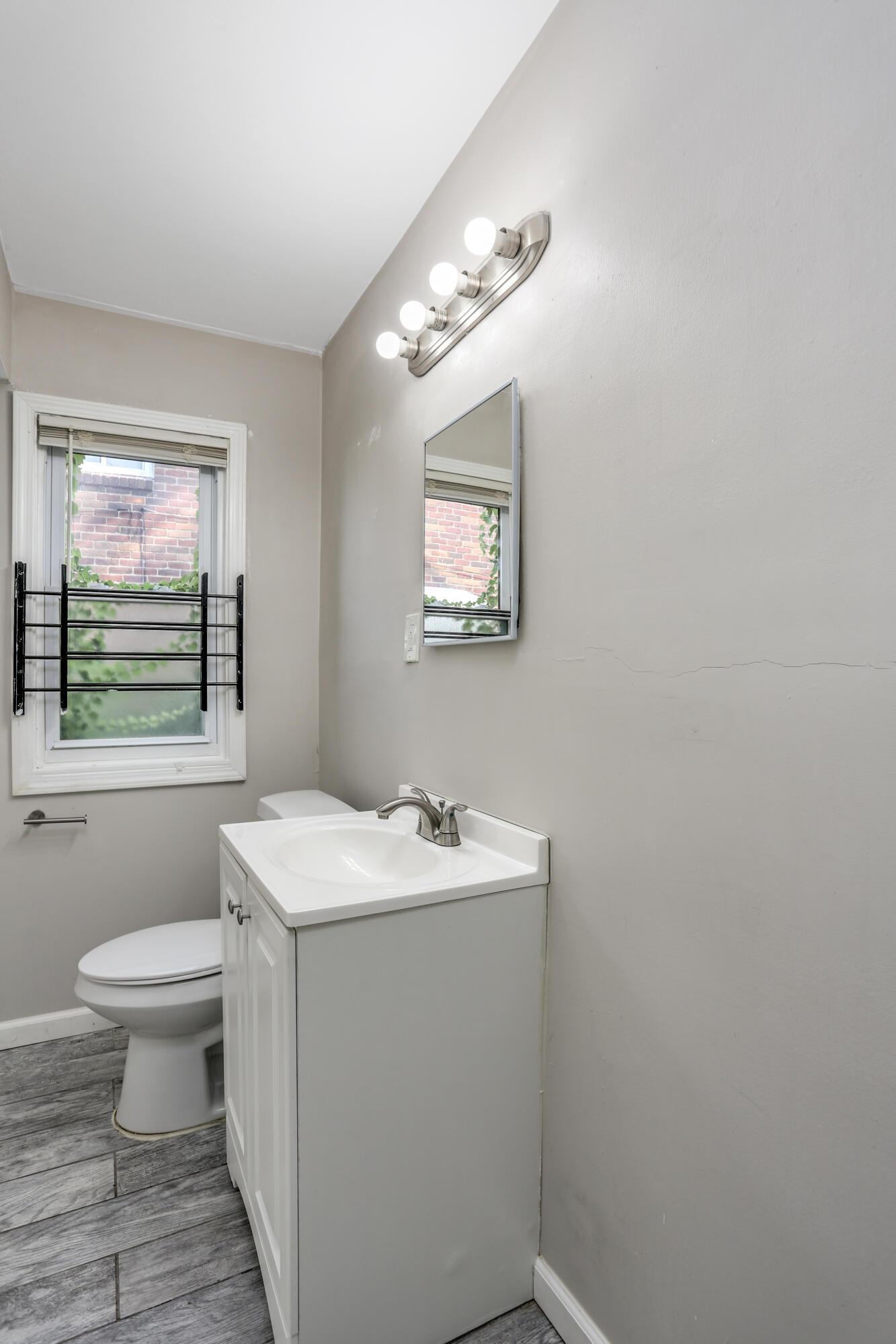 6235 Piedmont Street Property Photo 6
