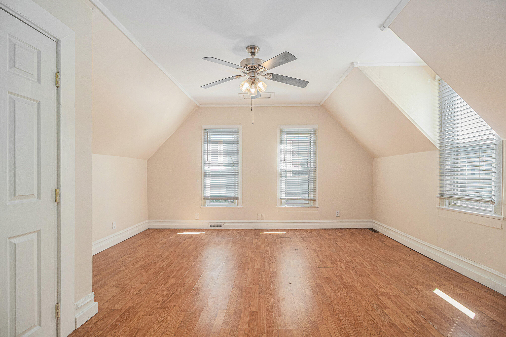 418 Pearl Street Property Photo 22