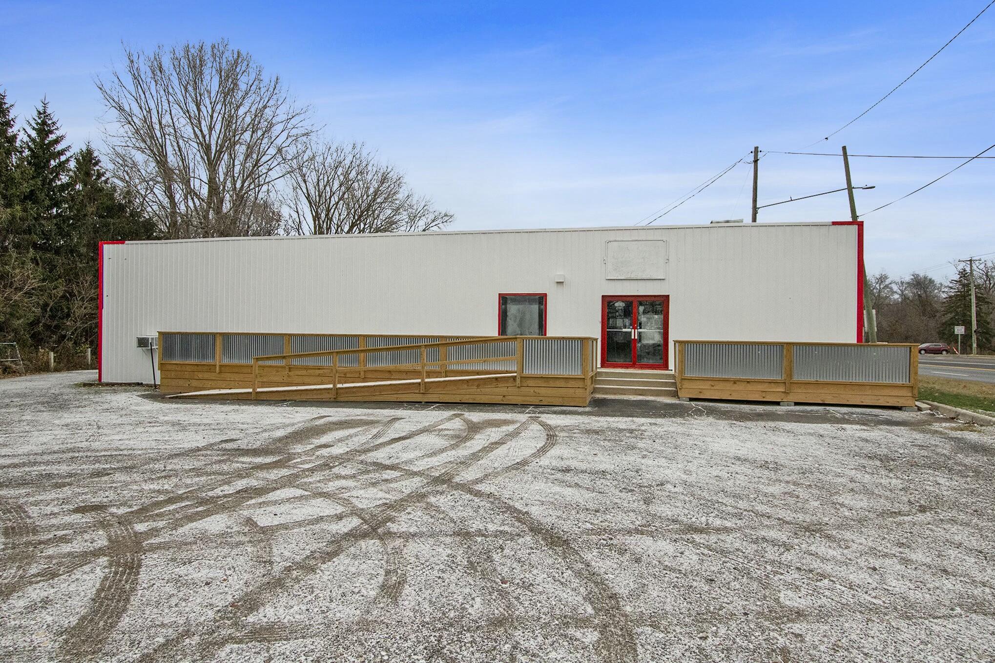 17648 Us Highway 12 Highway Property Photo 1
