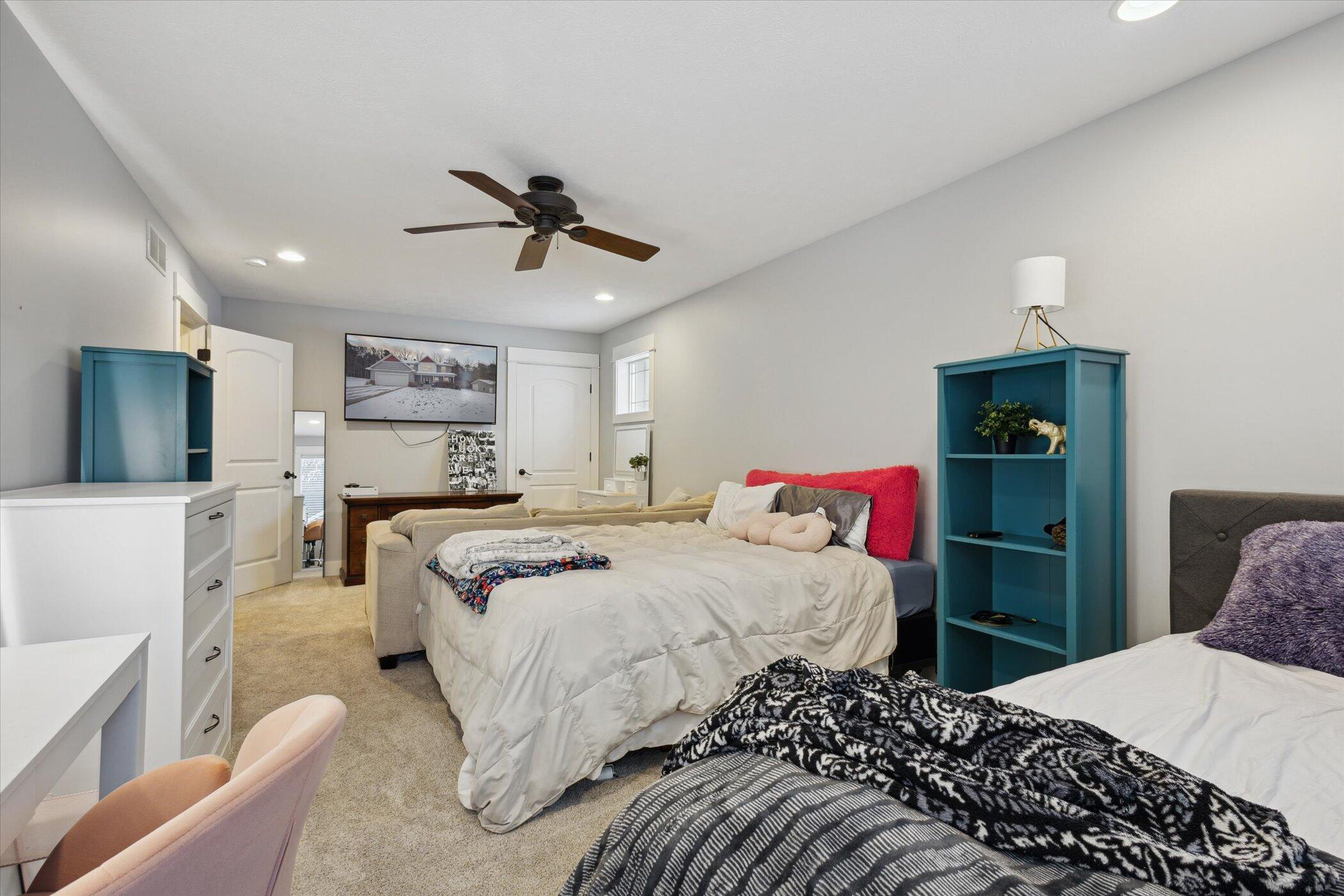 4077 Ronalds Road Property Photo 24