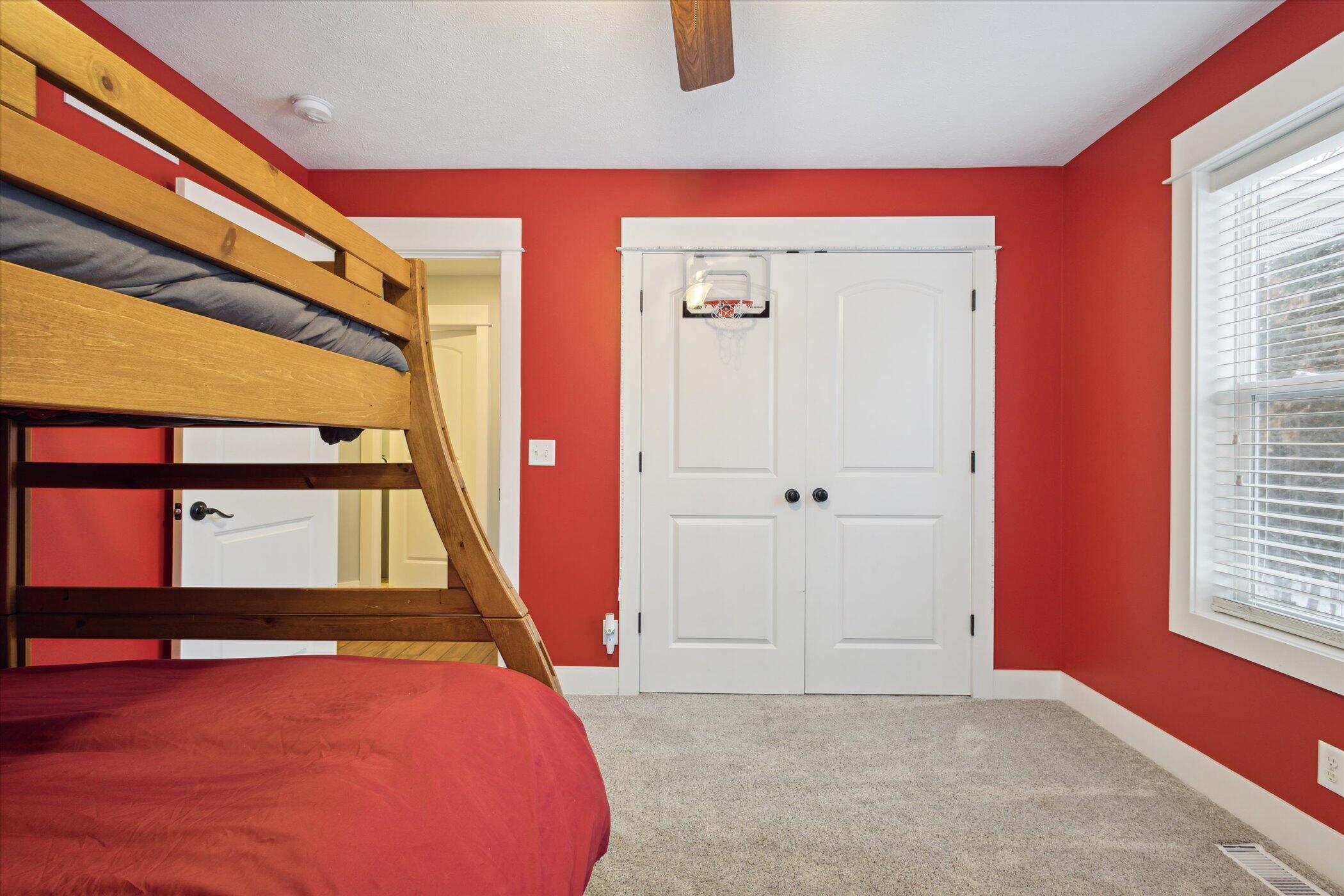 4077 Ronalds Road Property Photo 29
