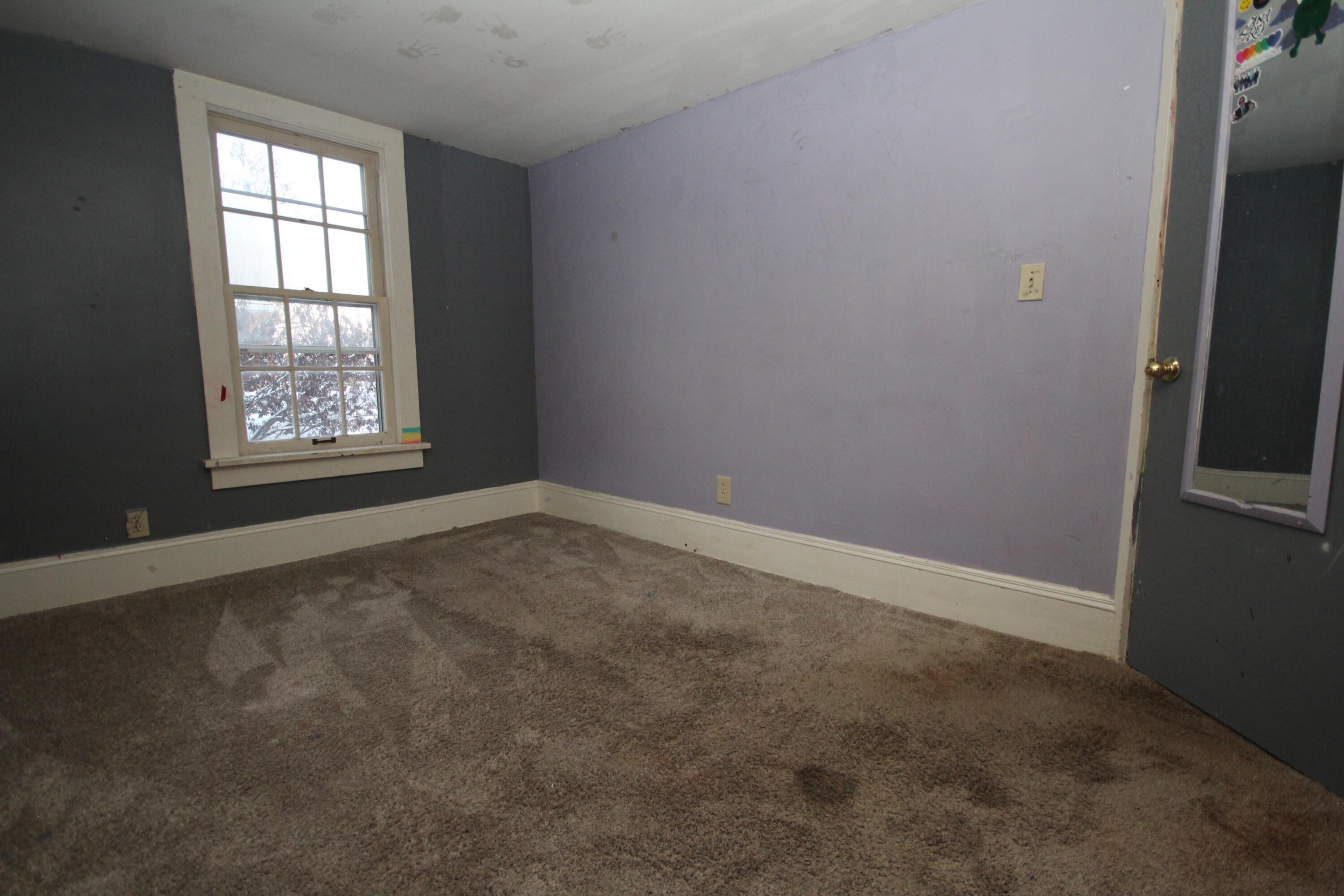 107 E Maple Street Property Photo 11
