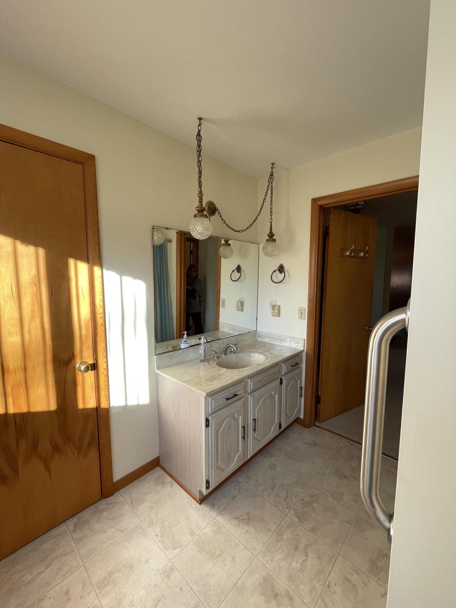 356 Schaffer Court Property Photo 6