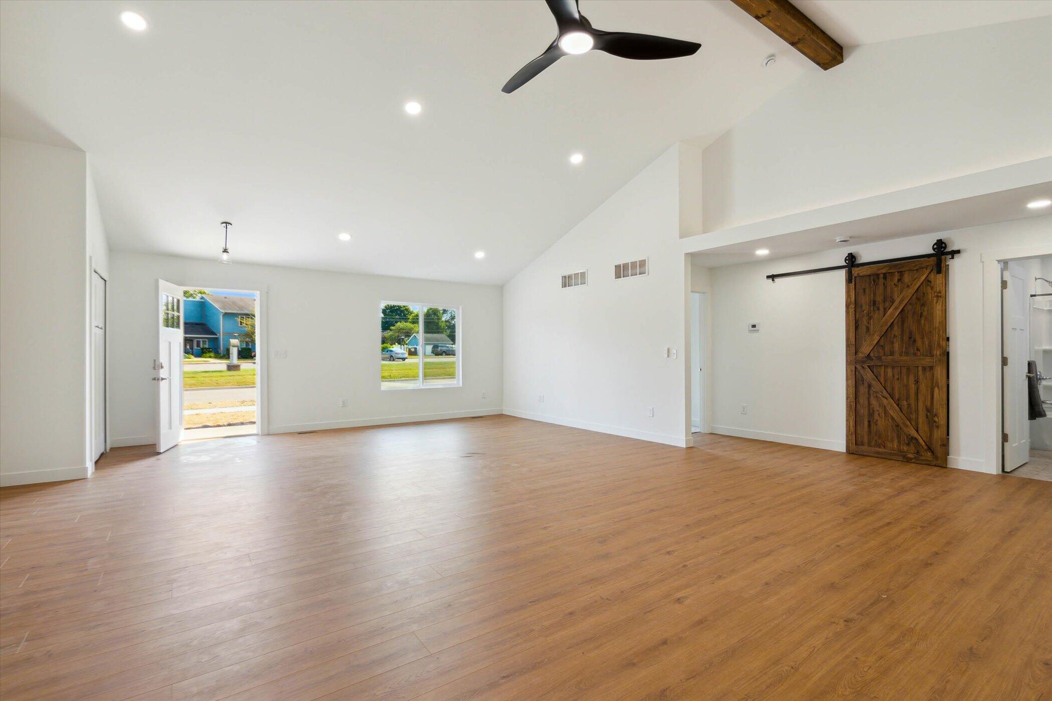 330 Canfield Street Property Photo 4